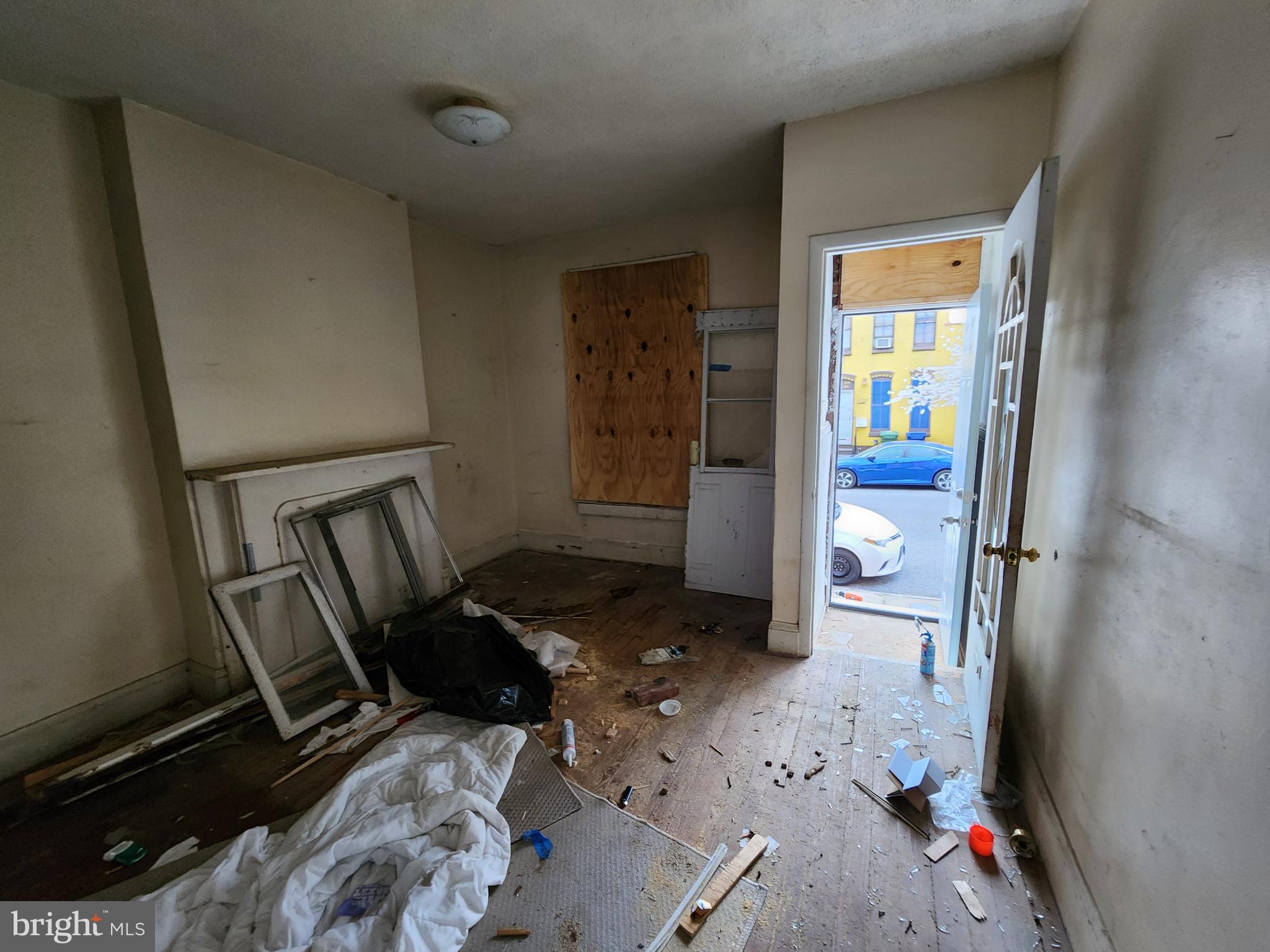 HIGHLANDTOWN - Residential