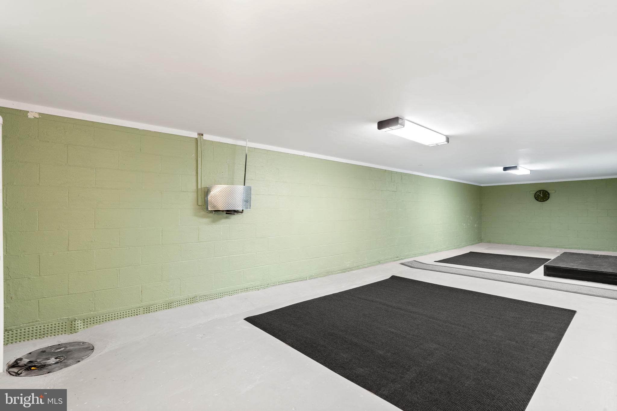 HUGHES PARK - Residential