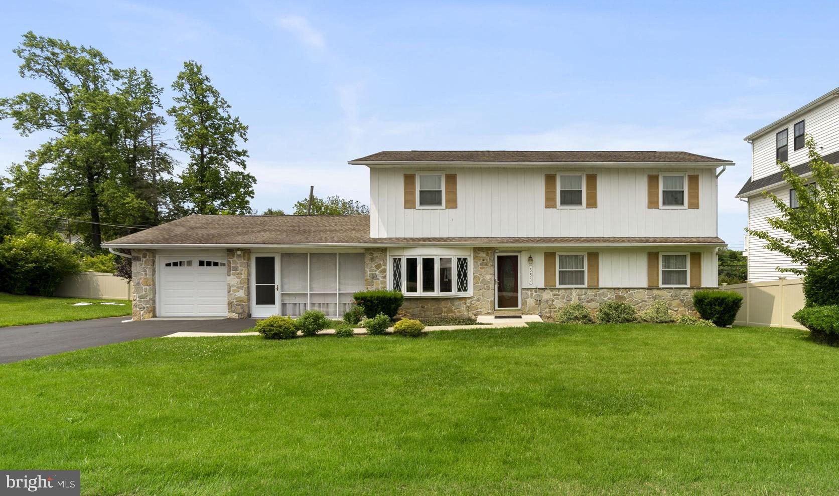 HUGHES PARK - Residential