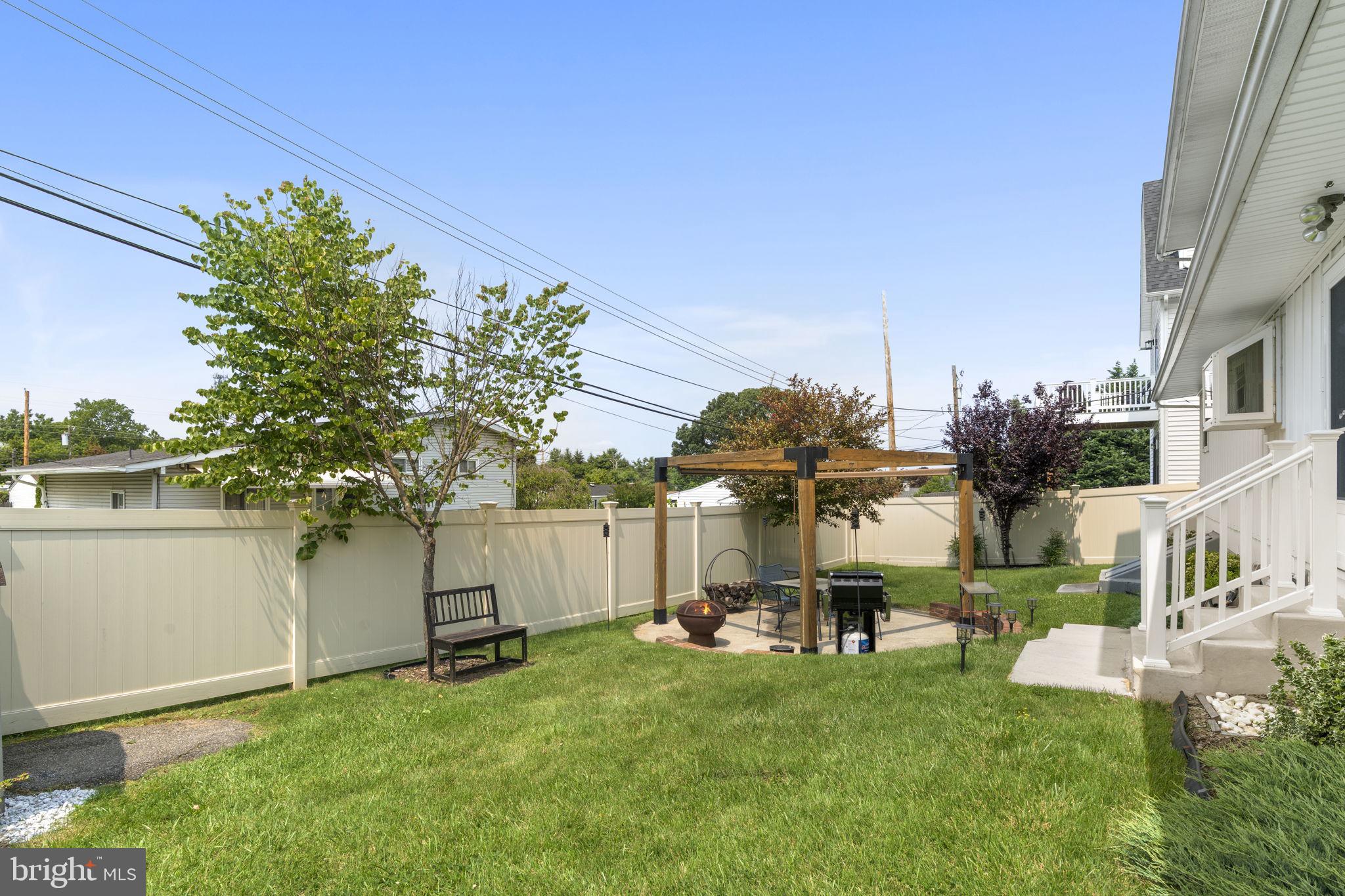 HUGHES PARK - Residential