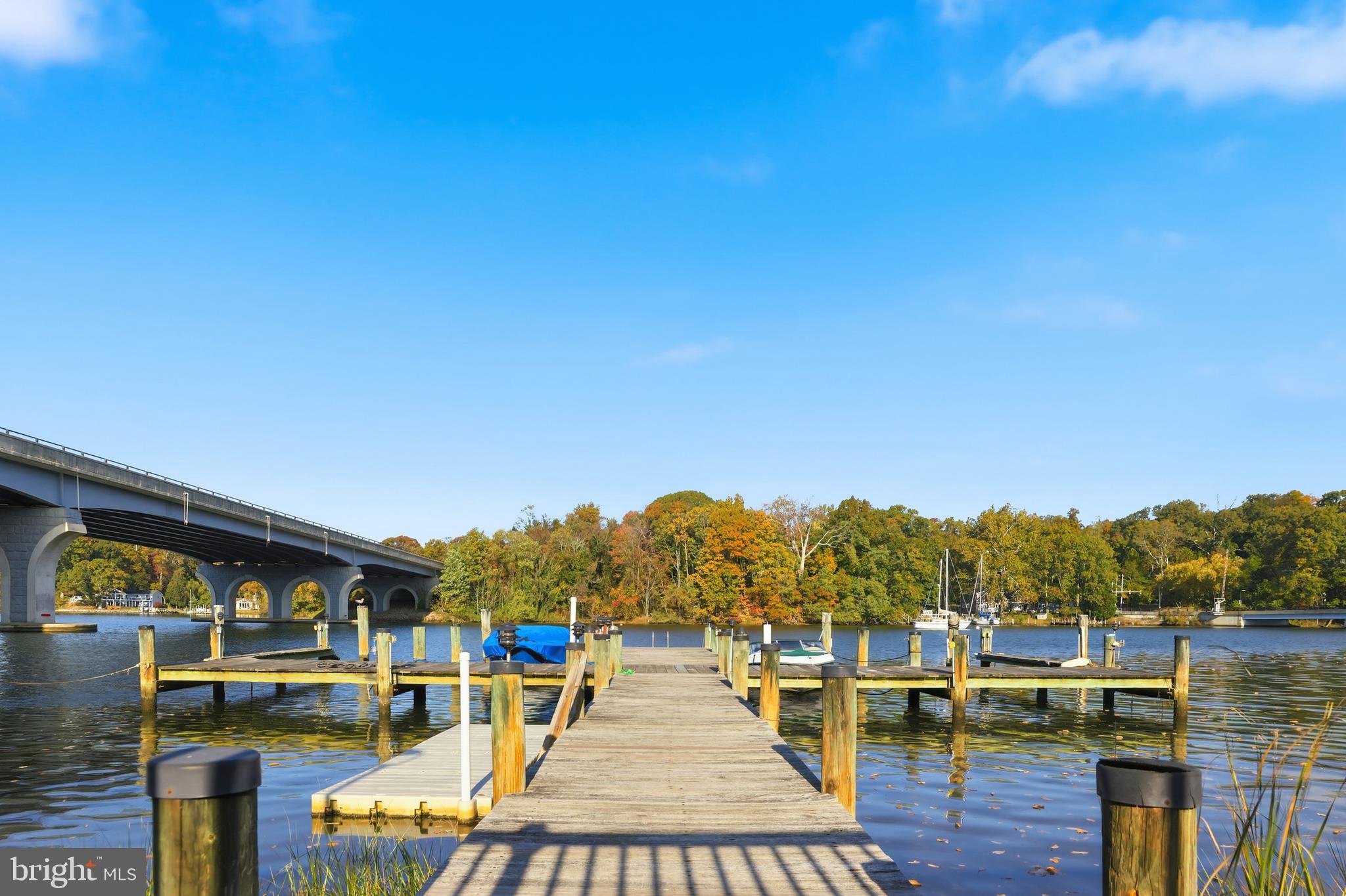 MARINERS COVE - Residential