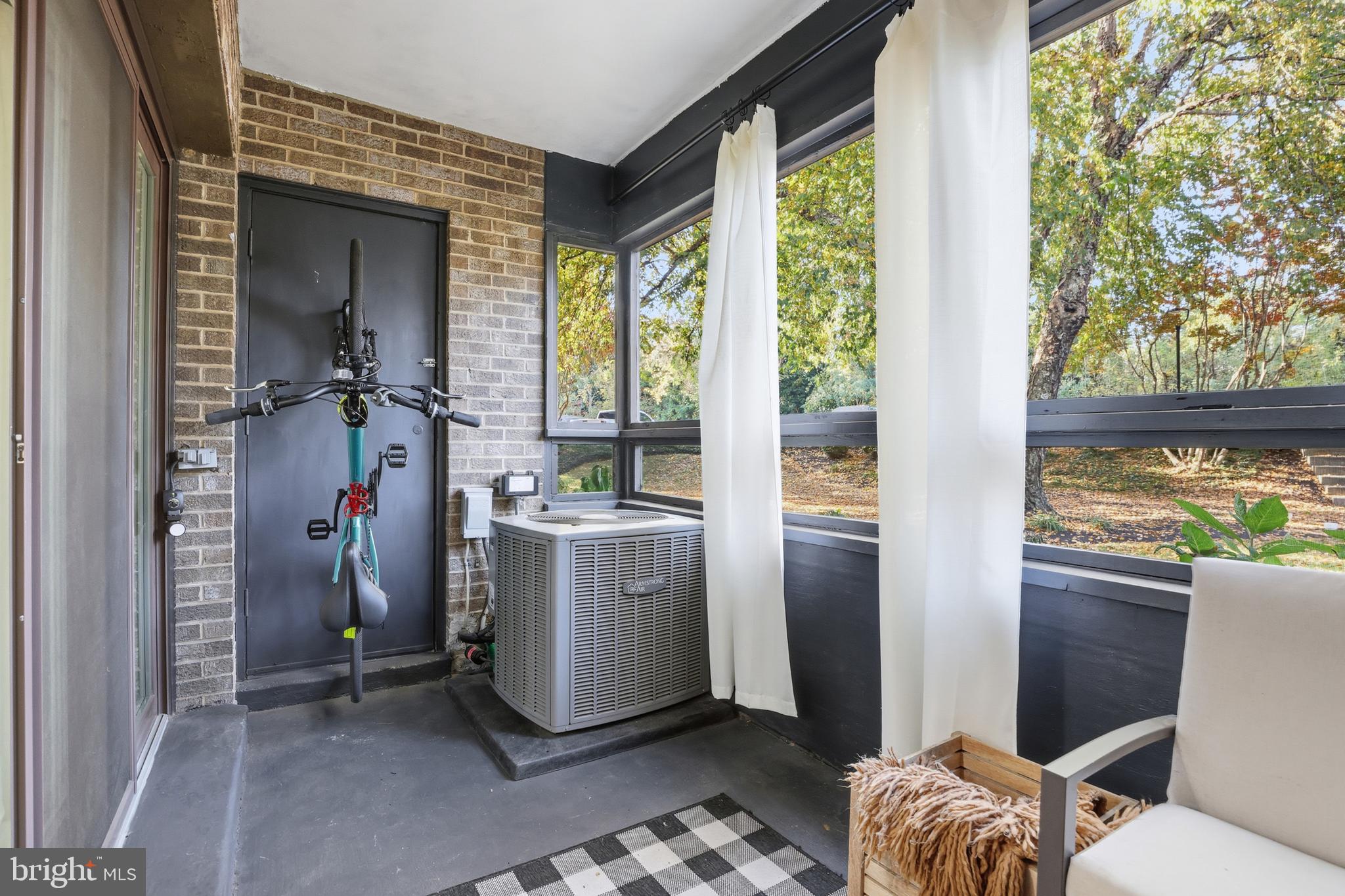 MARINERS COVE - Residential