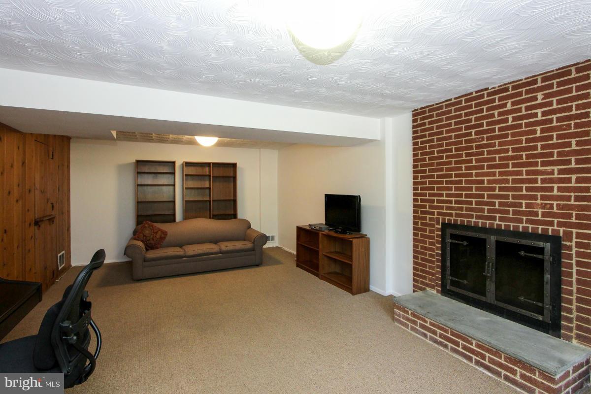 BANNOCKBURN - Residential