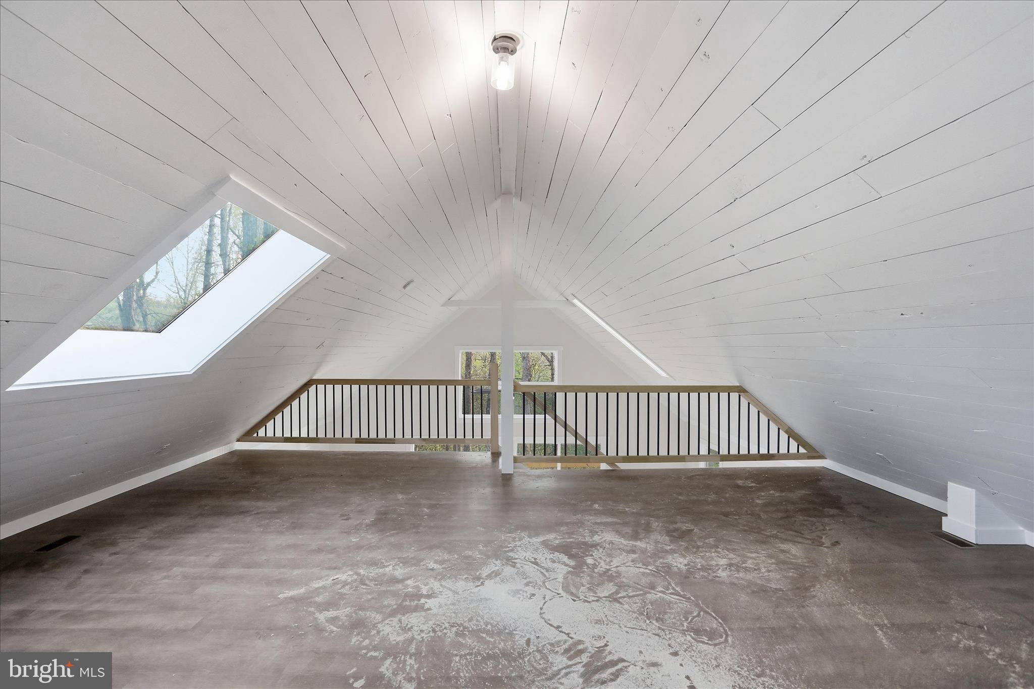 RIVER VIEW - Residential