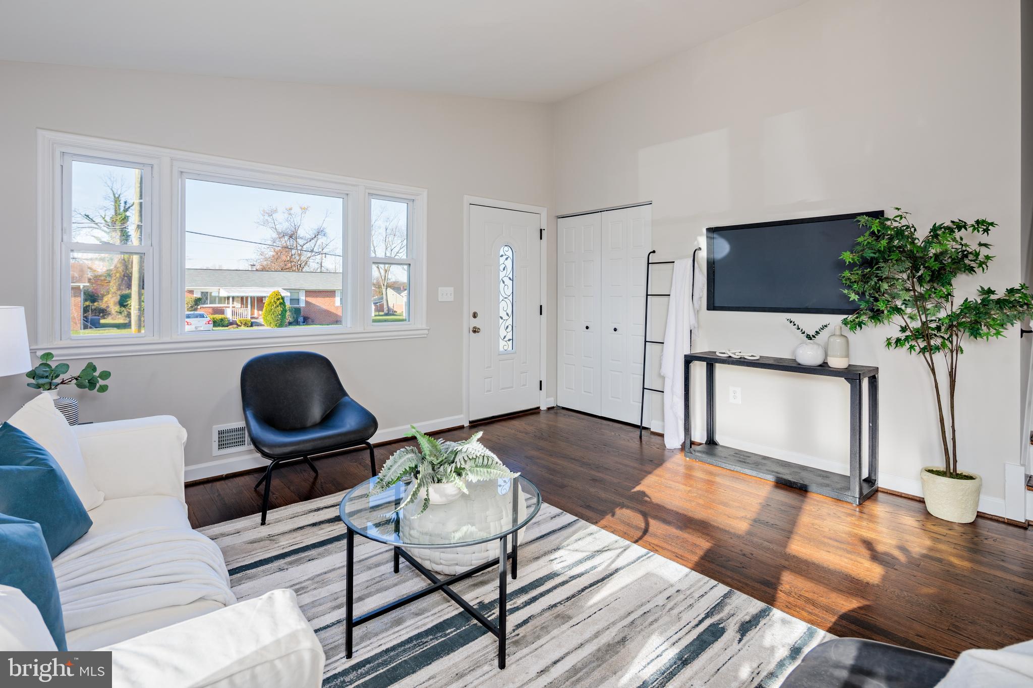 PIKESVILLE - Residential