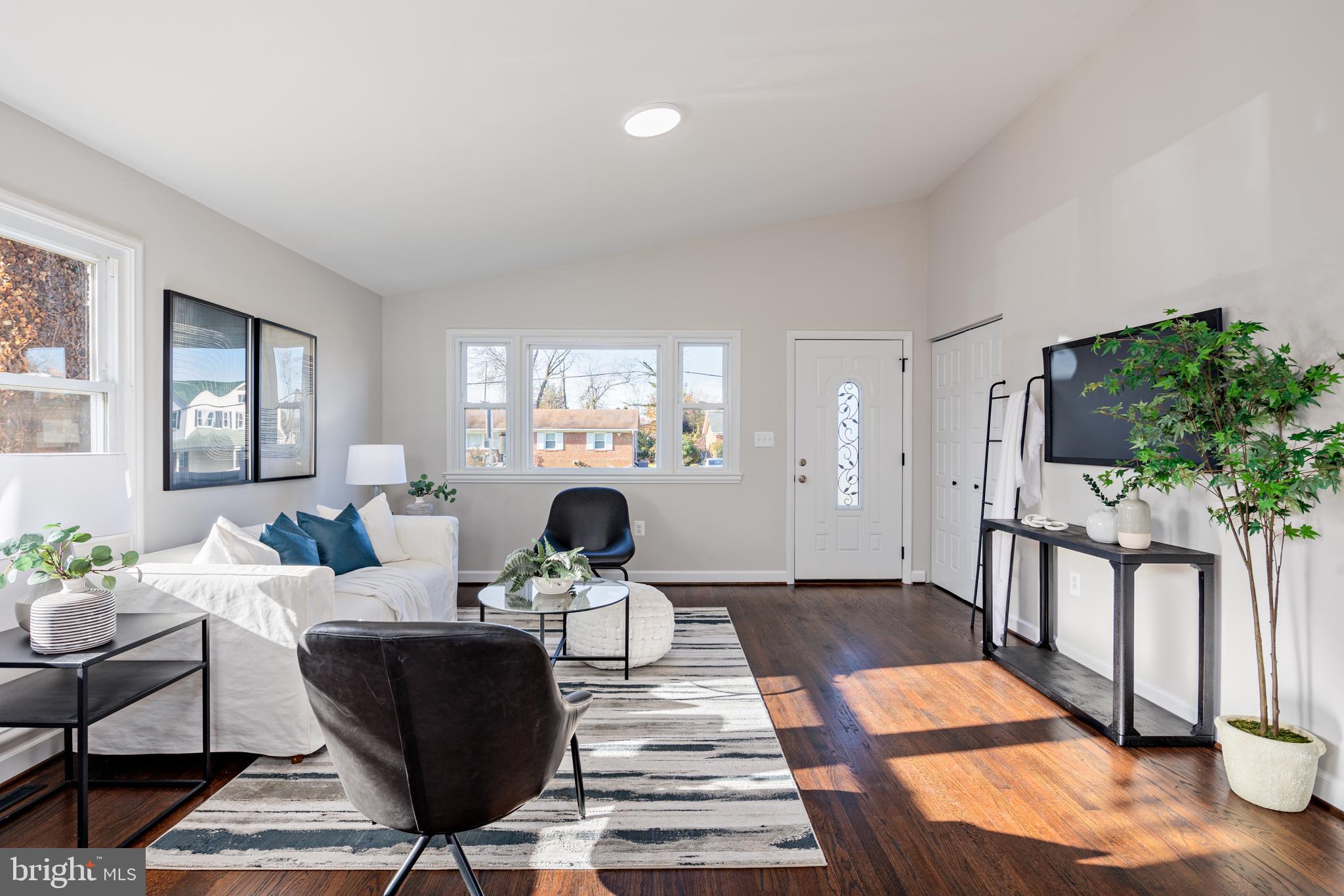 PIKESVILLE - Residential