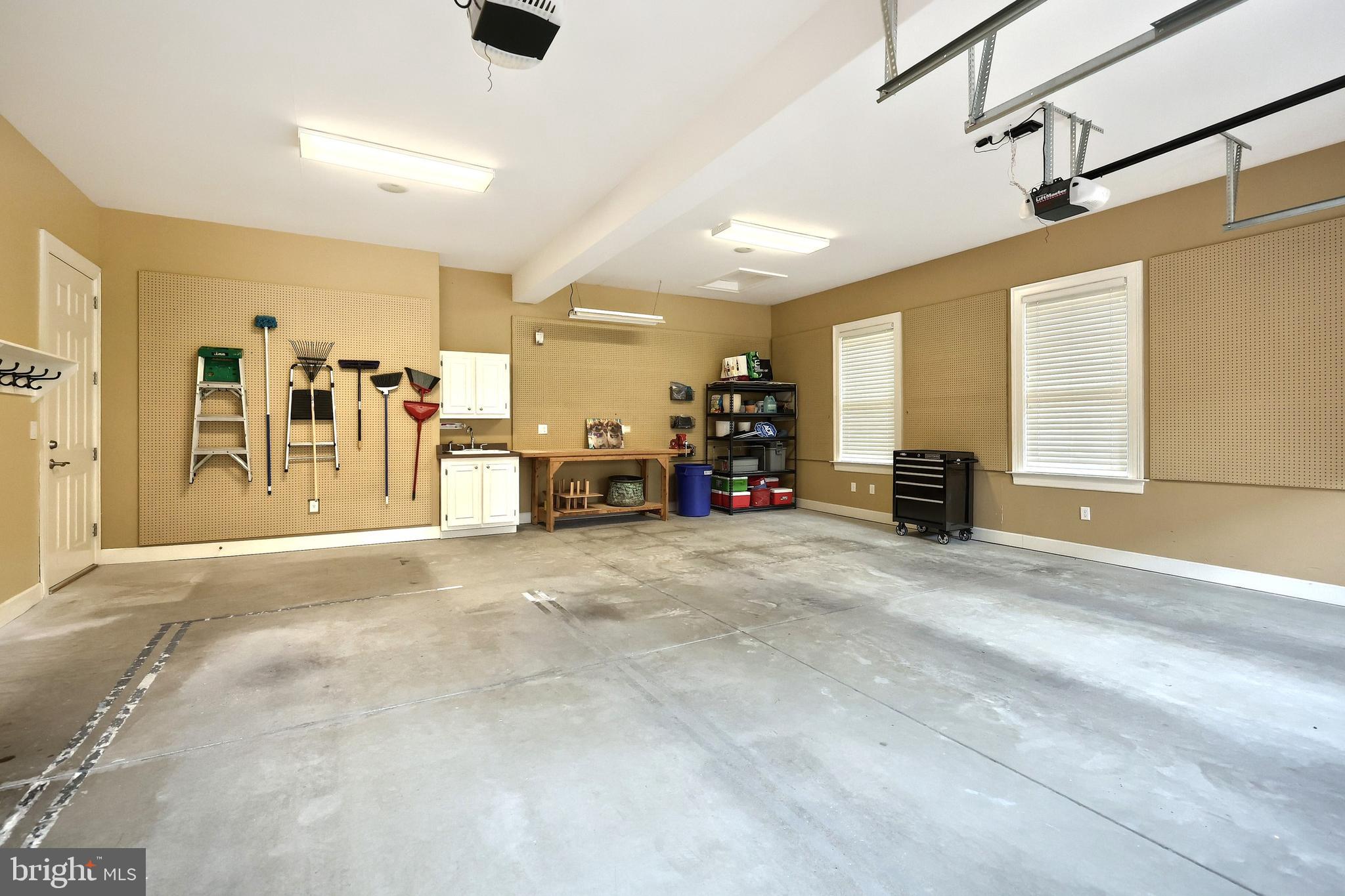 ROSENMILLER FARMS - Residential