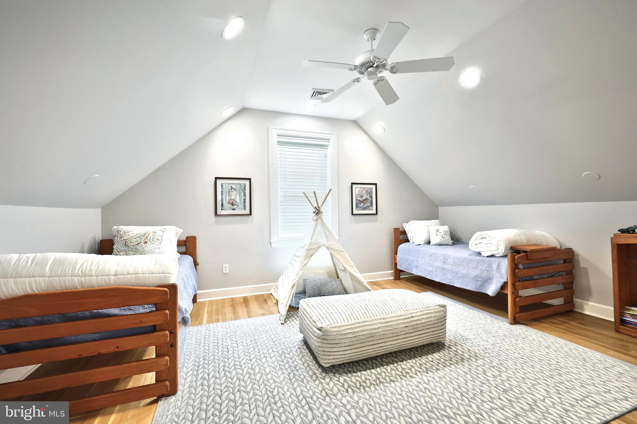 ROSENMILLER FARMS - Residential