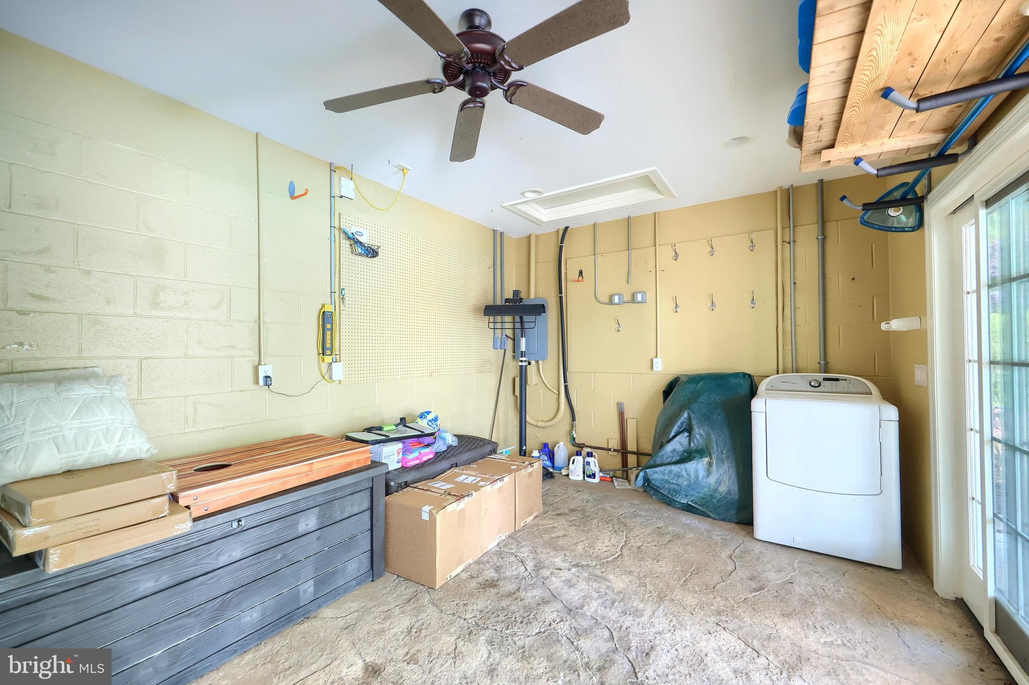 ROSENMILLER FARMS - Residential