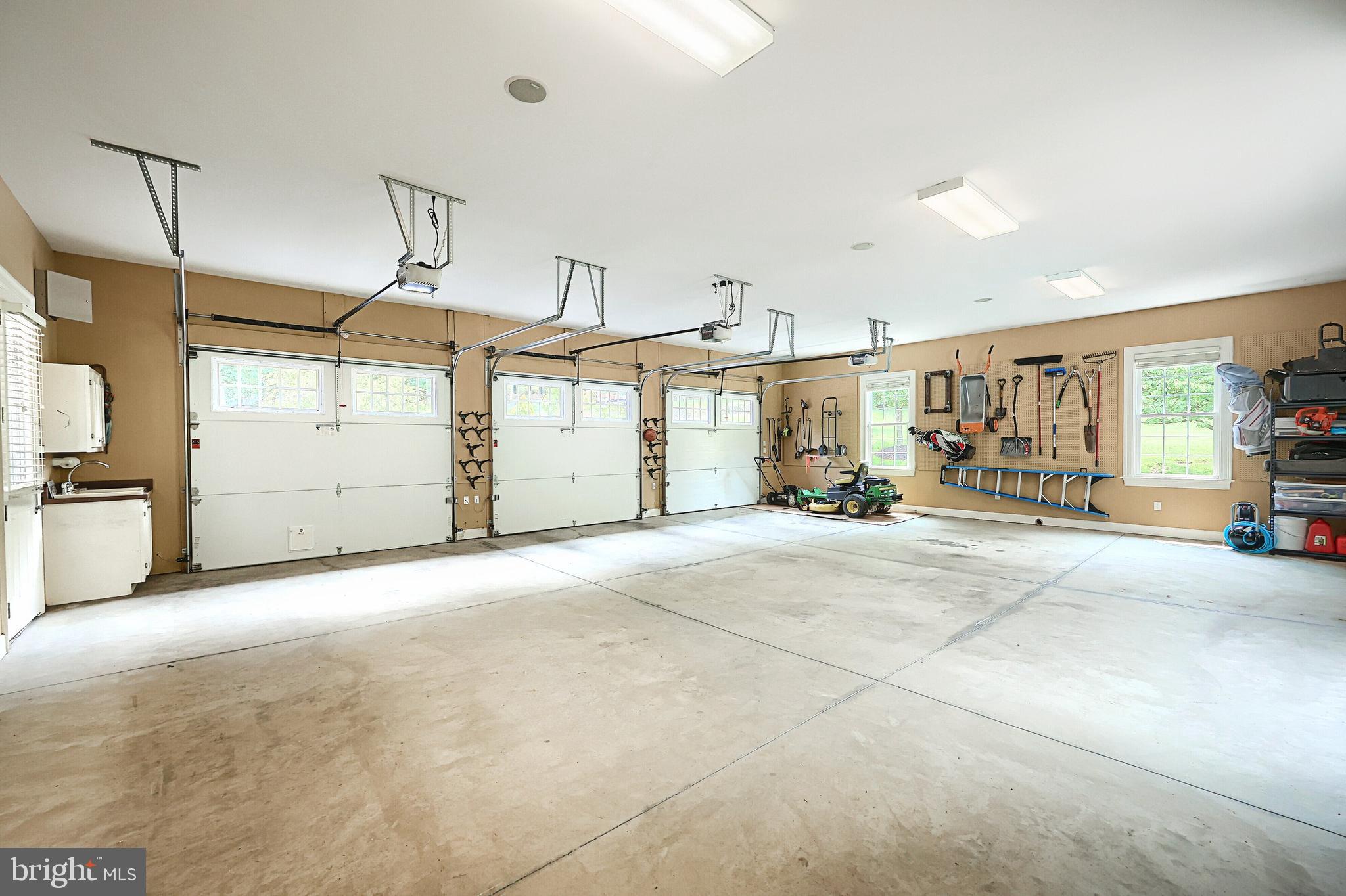 ROSENMILLER FARMS - Residential