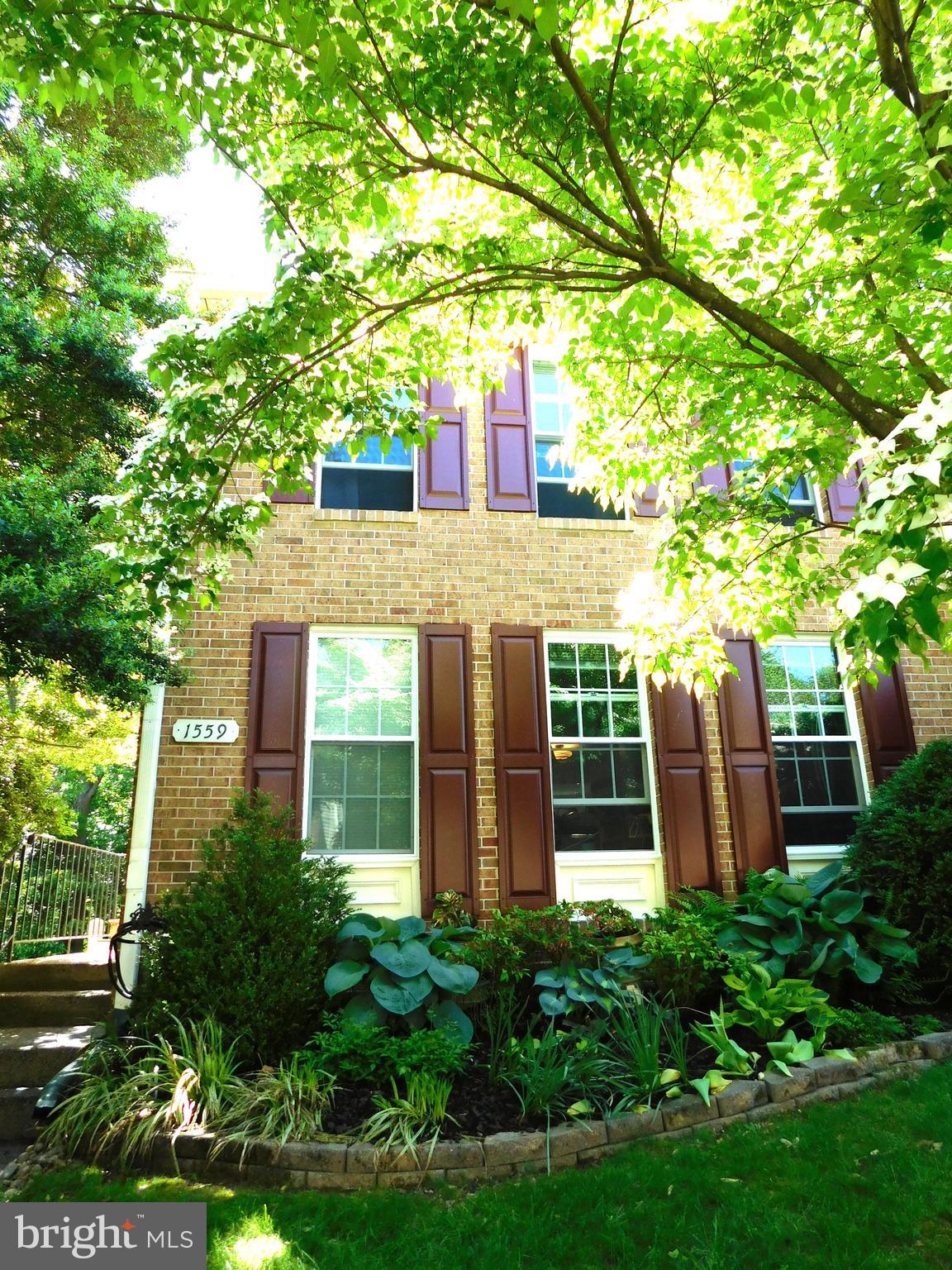 1559 AUTUMN RIDGE CIRCLE