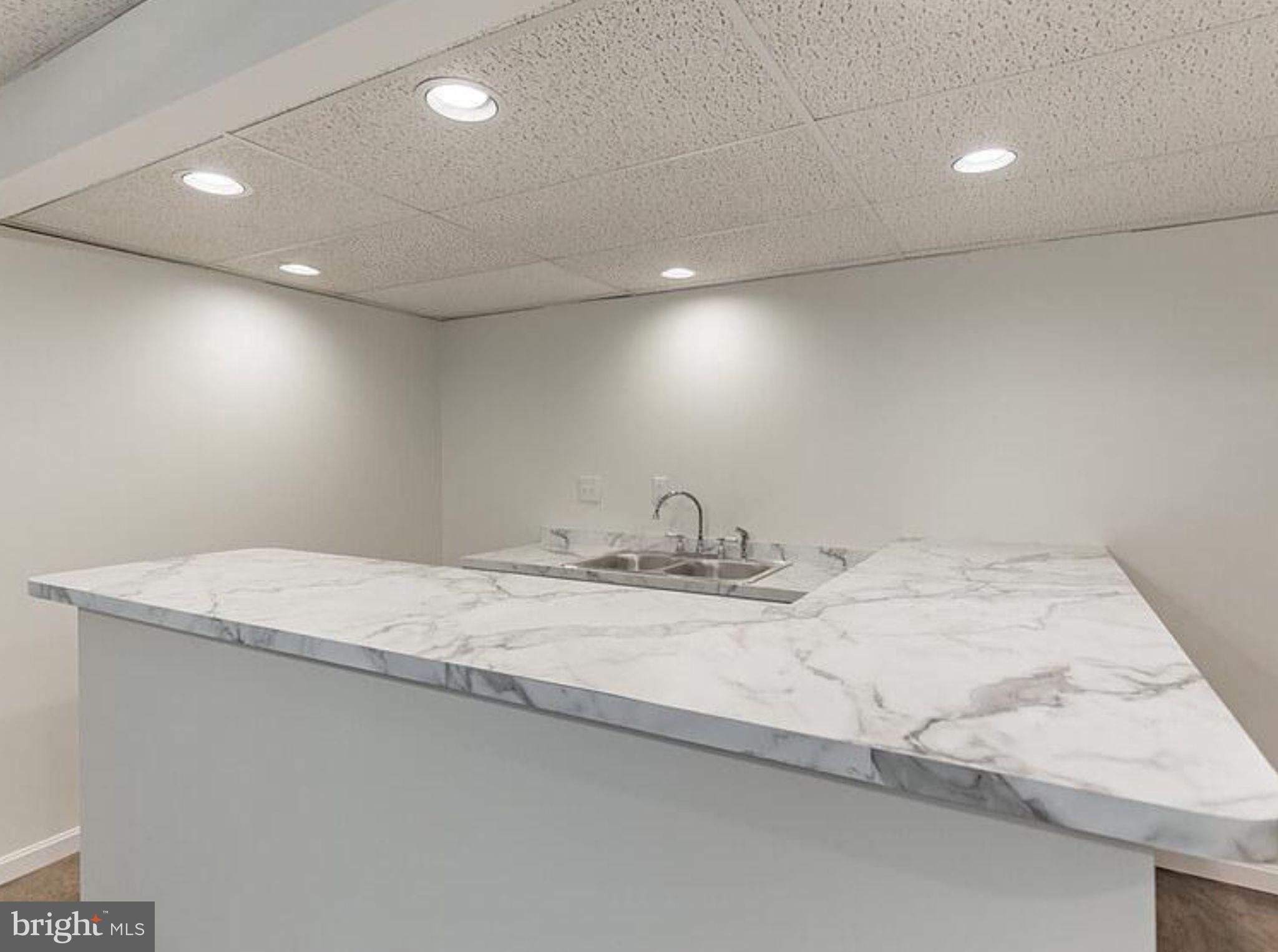 WHITE SANDS - Residential