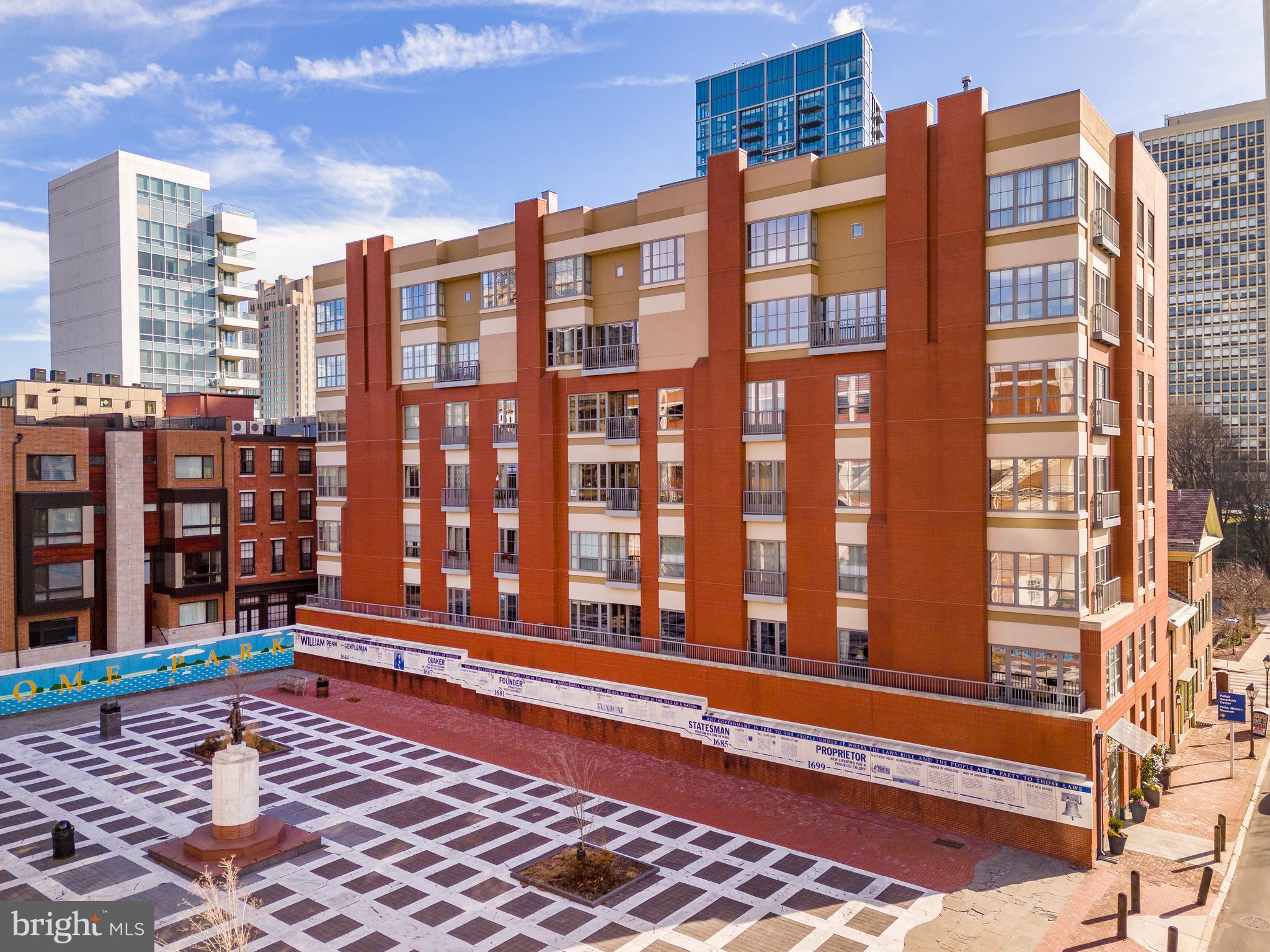 SOCIETY HILL - Residential