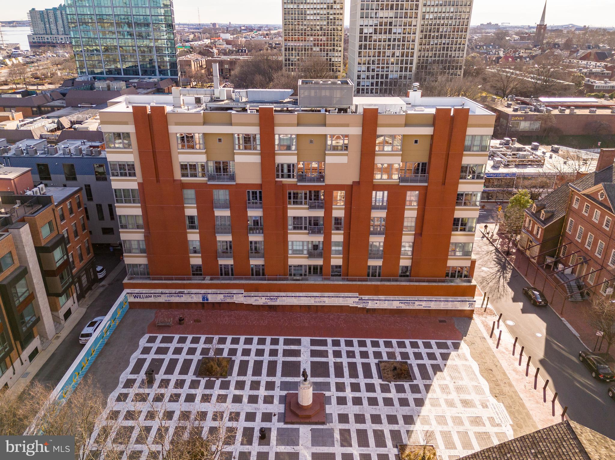 SOCIETY HILL - Residential