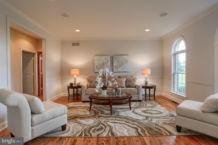 CLARENDON - Residential