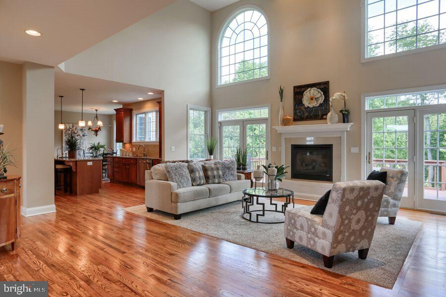 CLARENDON - Residential