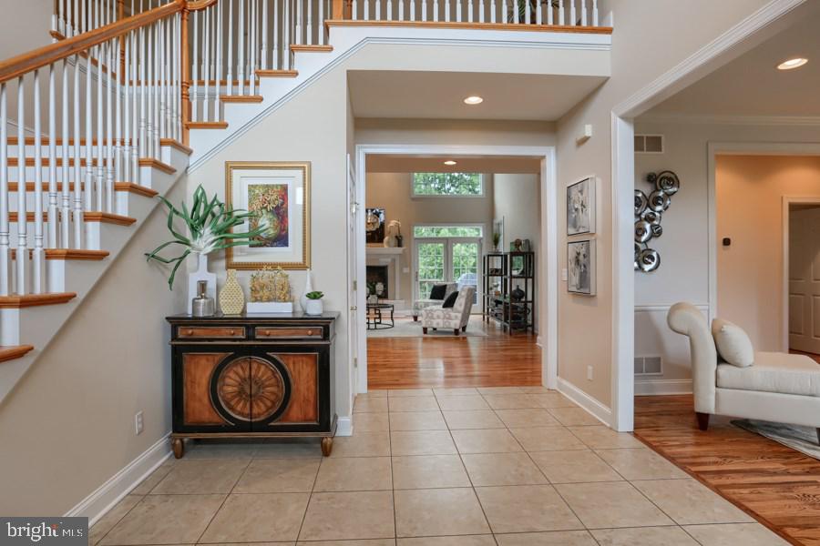 CLARENDON - Residential