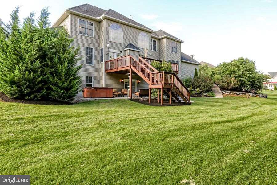 CLARENDON - Residential