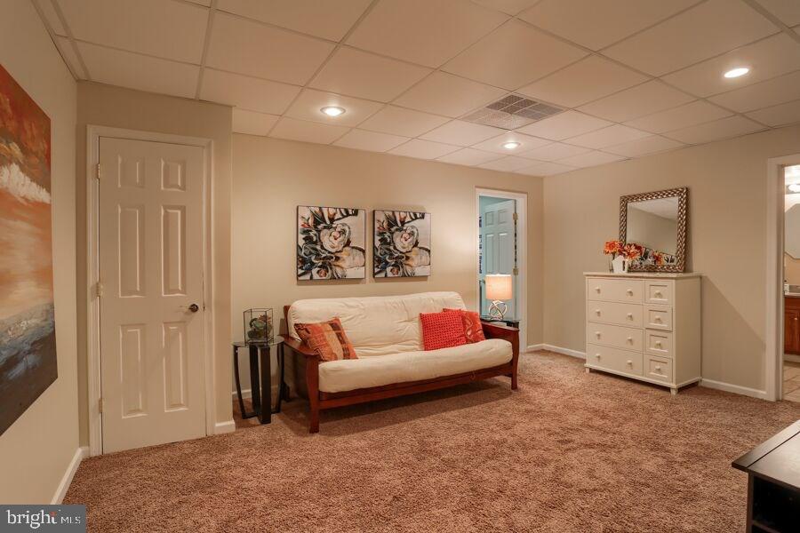 CLARENDON - Residential