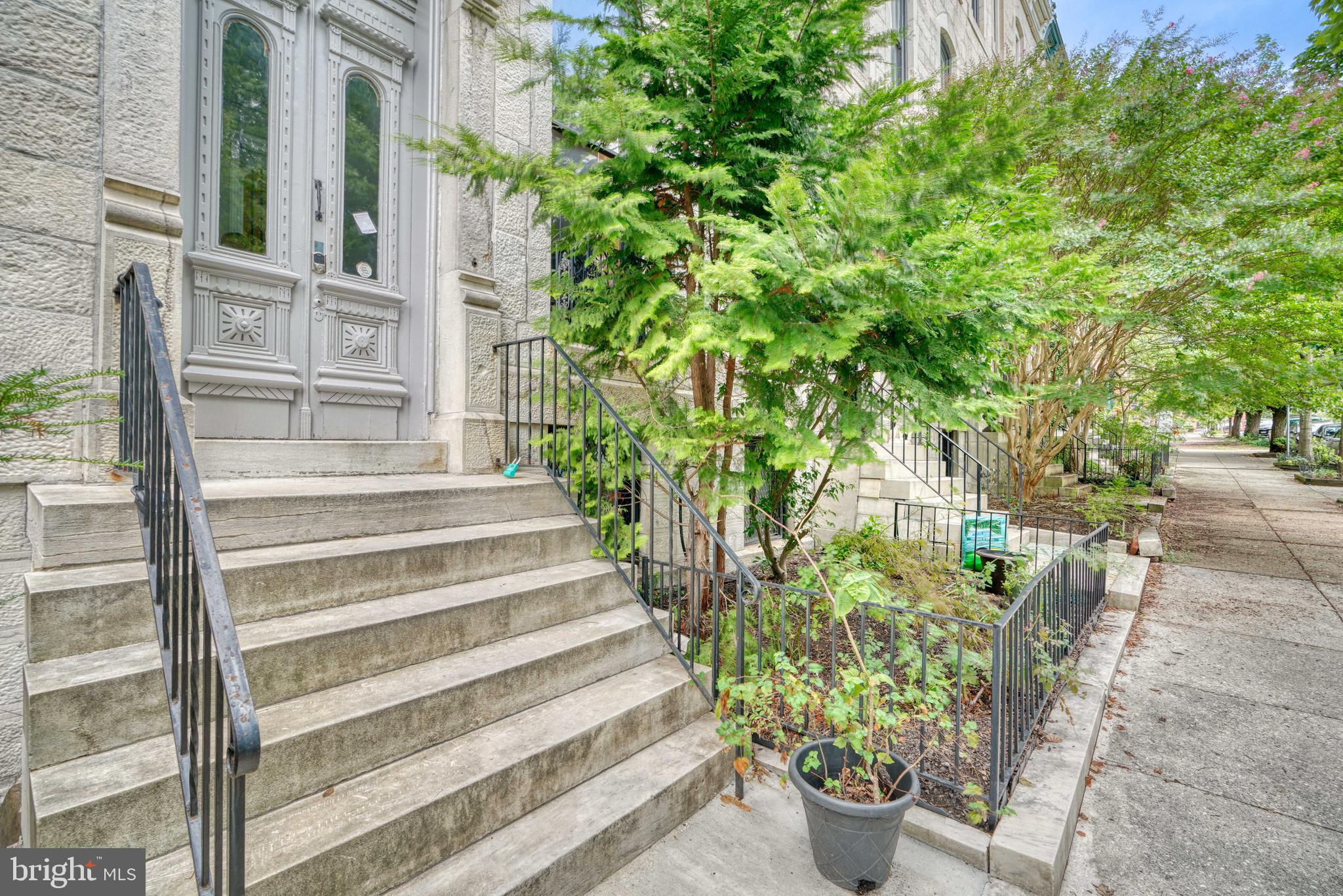 BOLTON HILL HISTORIC DISTRICT - Residential Lease