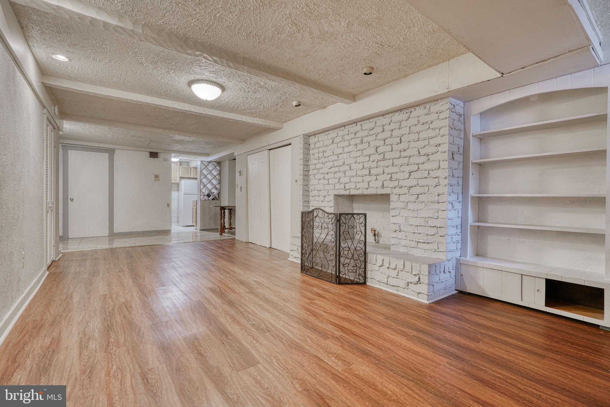 BOLTON HILL HISTORIC DISTRICT - Residential Lease