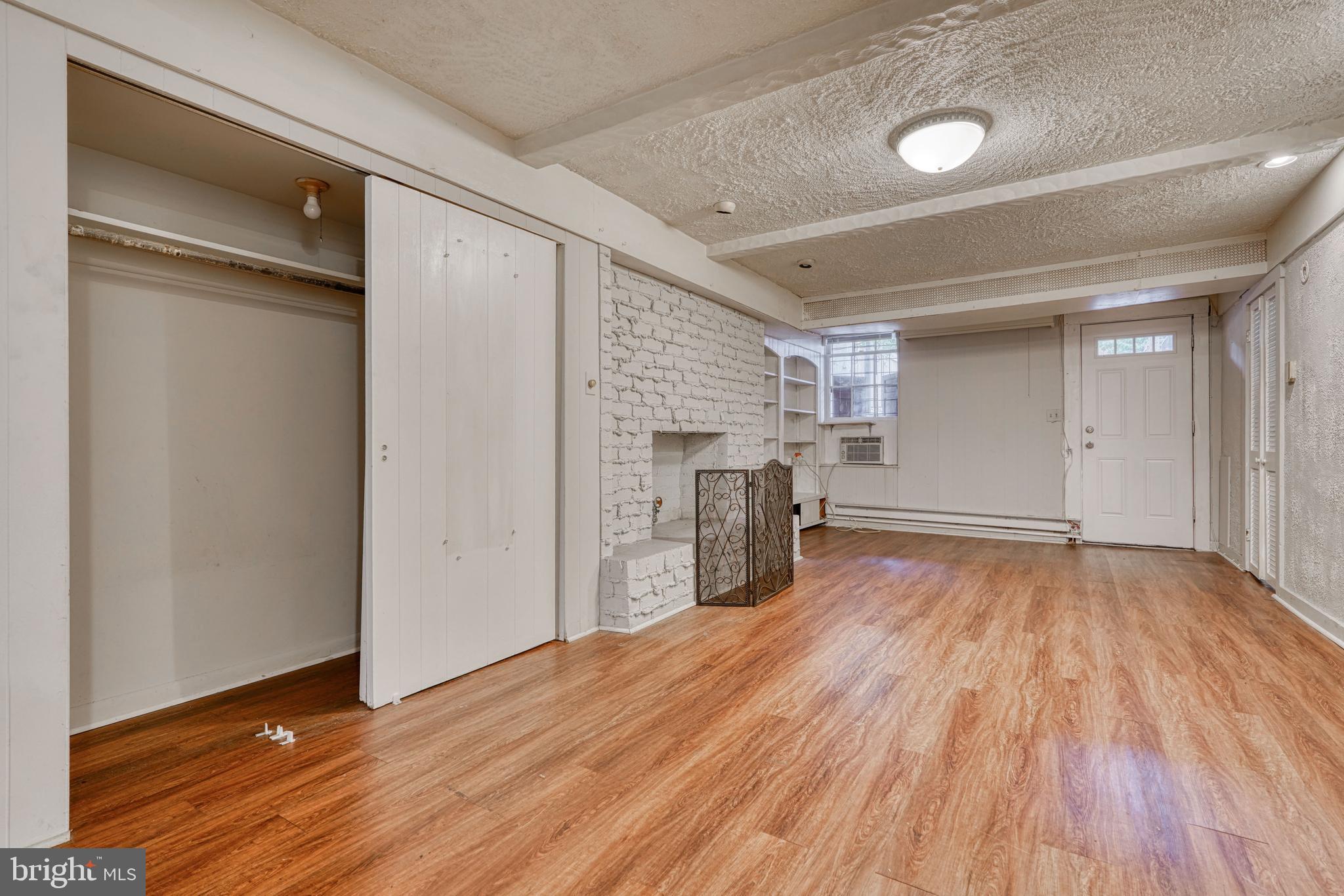 BOLTON HILL HISTORIC DISTRICT - Residential Lease