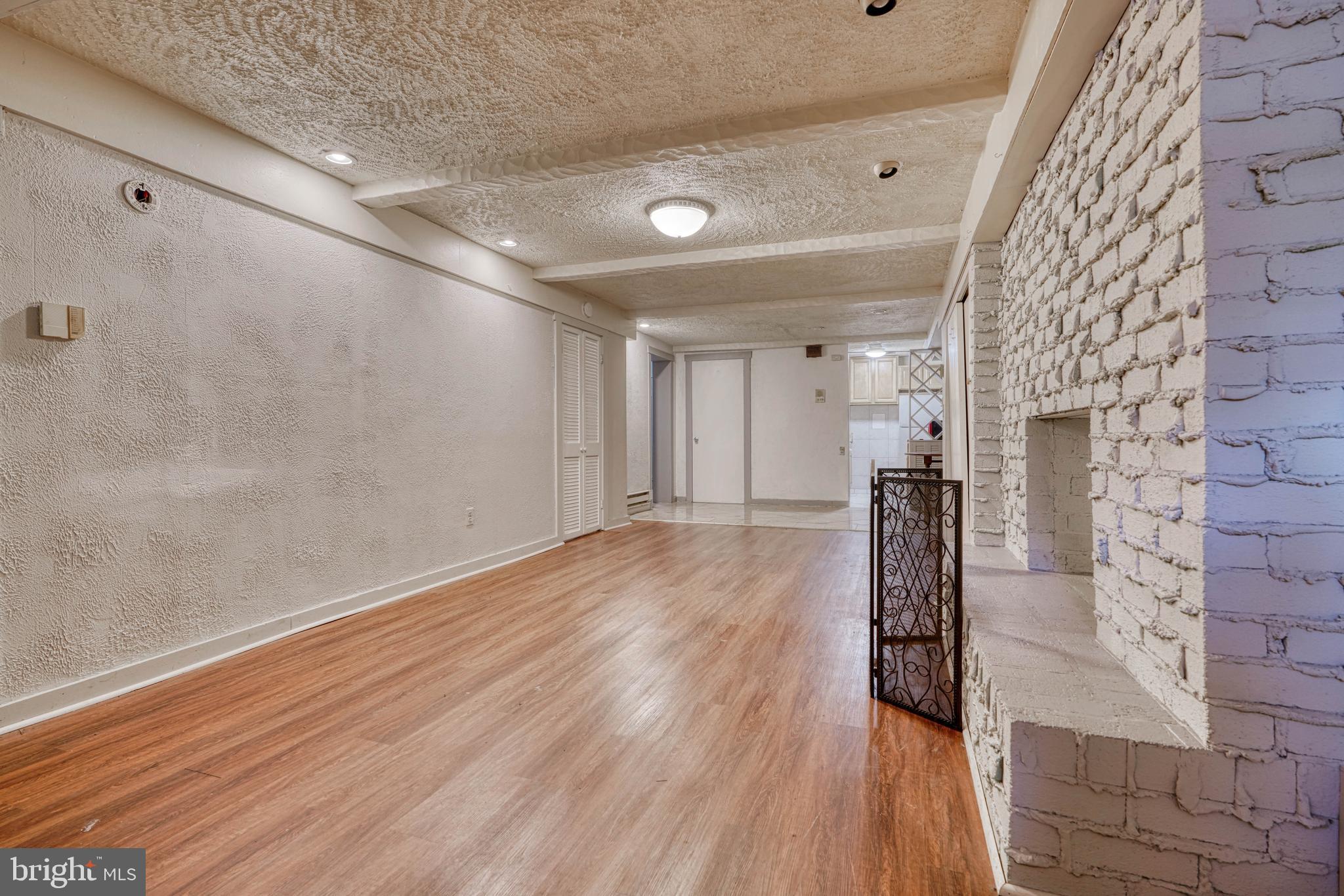 BOLTON HILL HISTORIC DISTRICT - Residential Lease