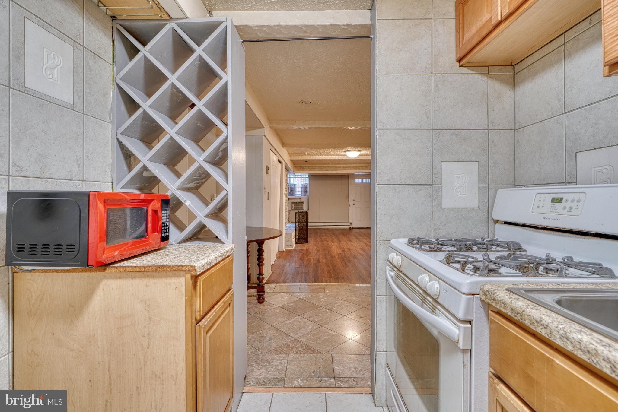 BOLTON HILL HISTORIC DISTRICT - Residential Lease