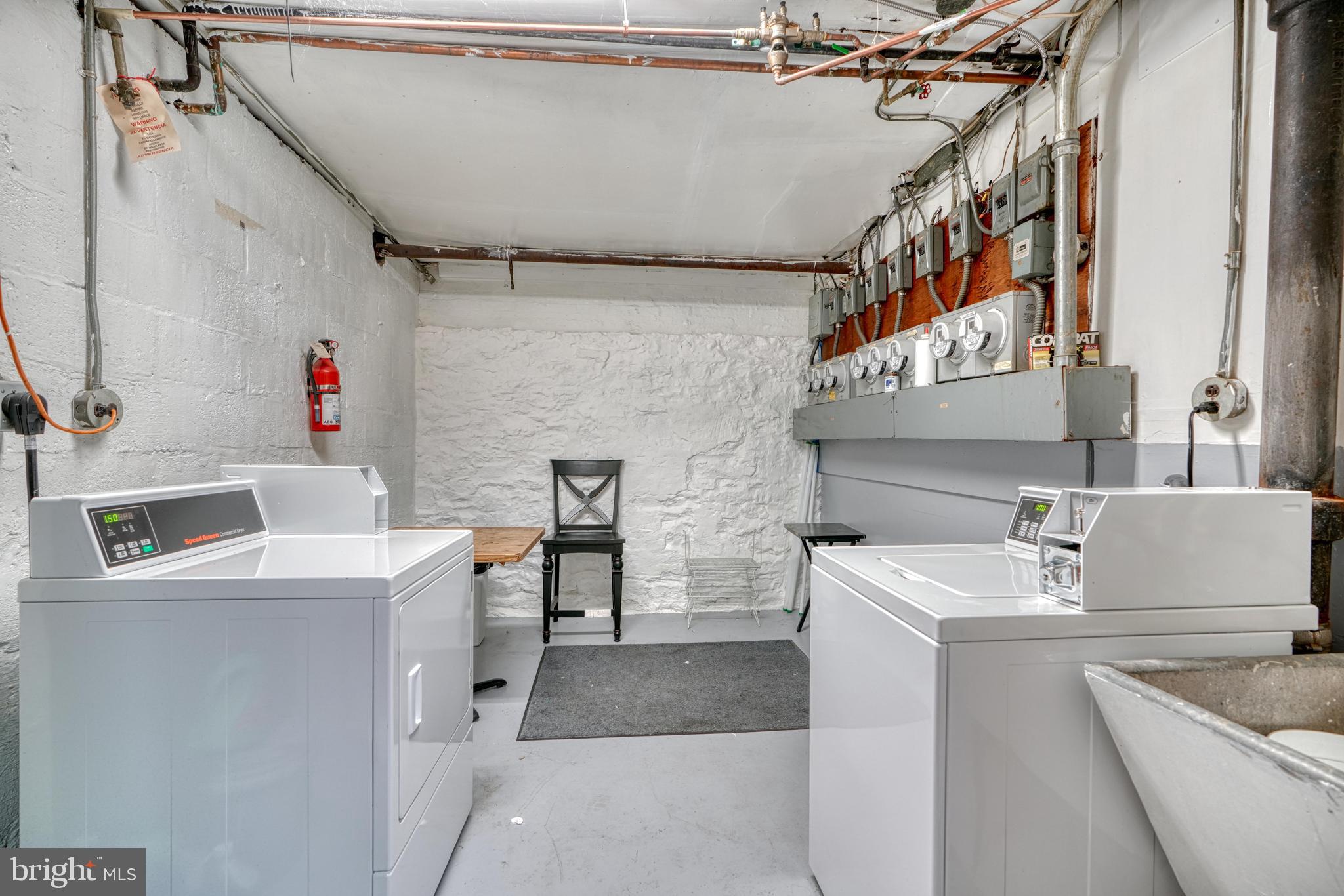 BOLTON HILL HISTORIC DISTRICT - Residential Lease