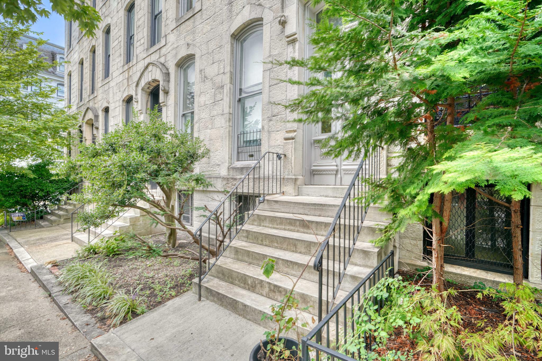 BOLTON HILL HISTORIC DISTRICT - Residential Lease