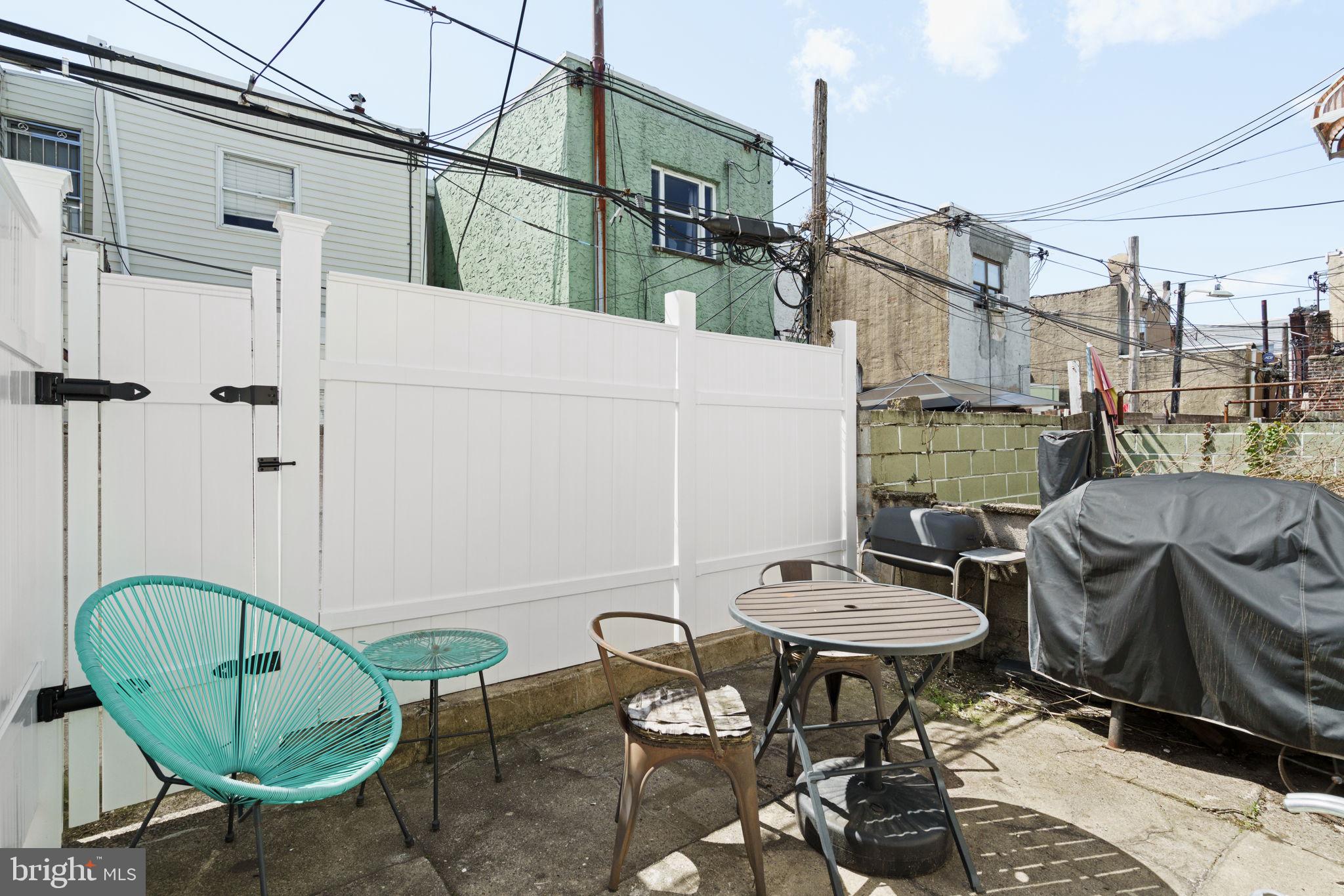 LOWER MOYAMENSING - Residential