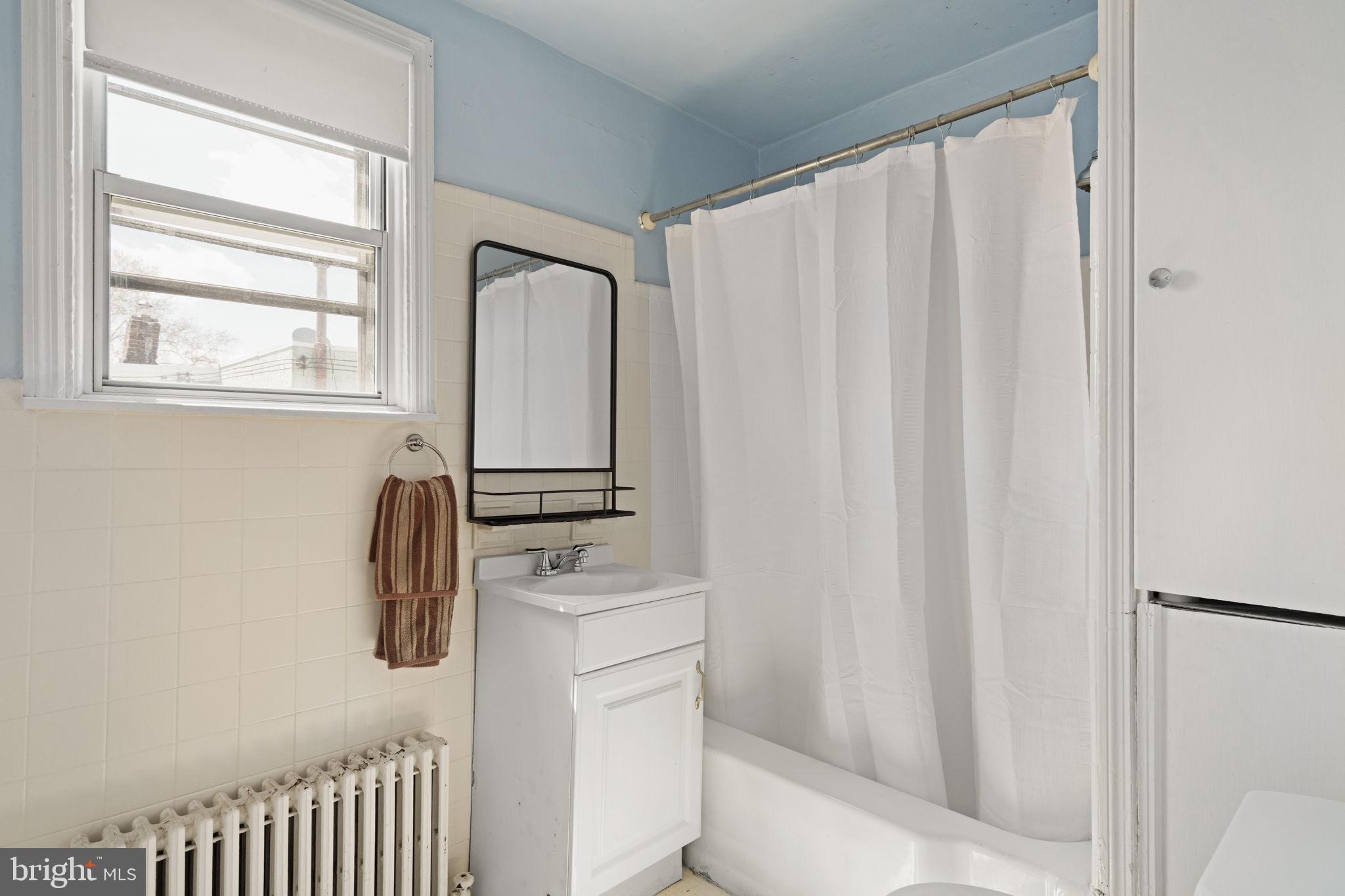 LOWER MOYAMENSING - Residential