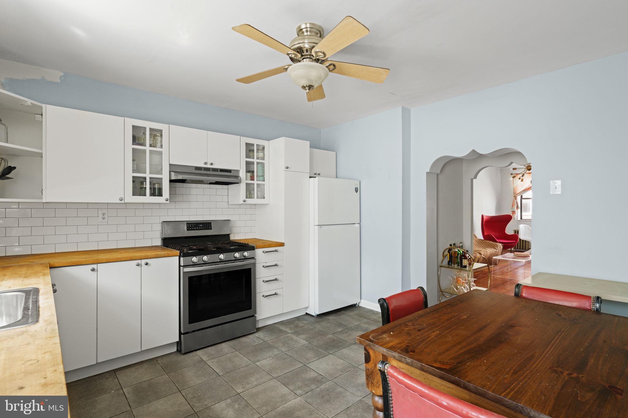 LOWER MOYAMENSING - Residential