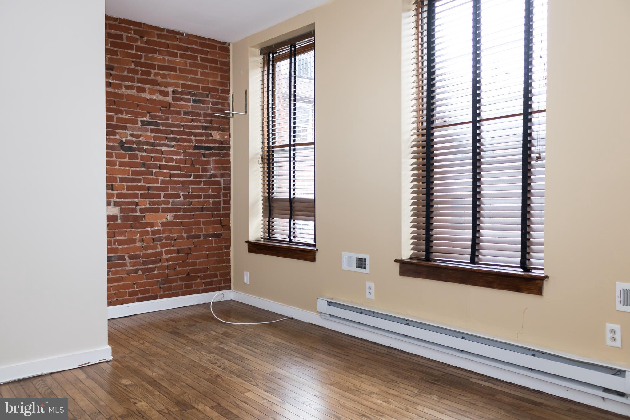 SOCIETY HILL - Residential Lease