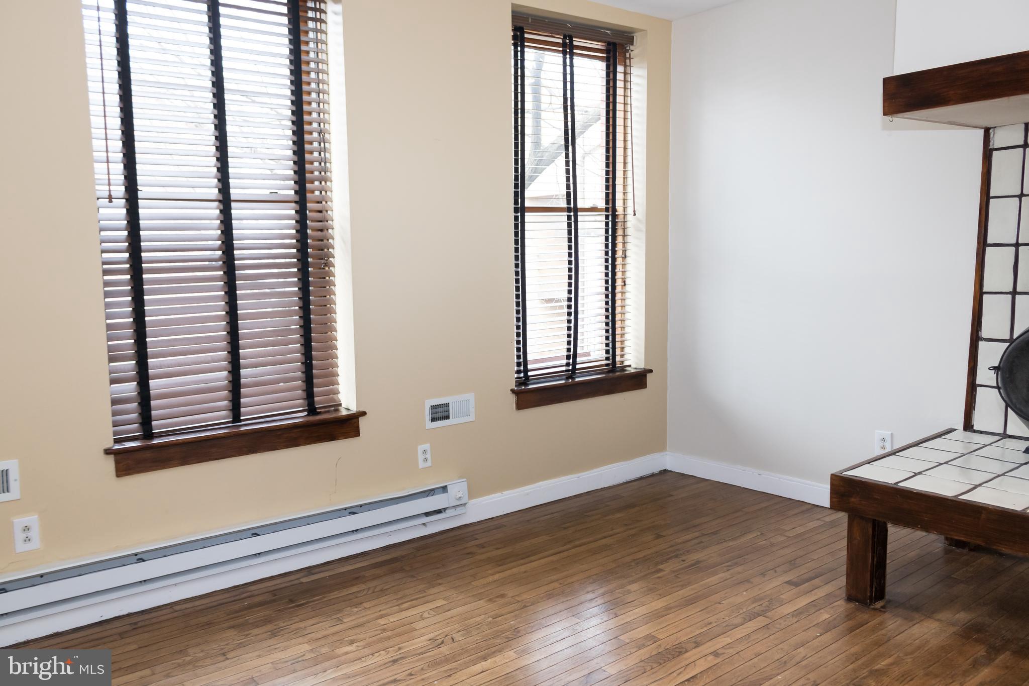 SOCIETY HILL - Residential Lease