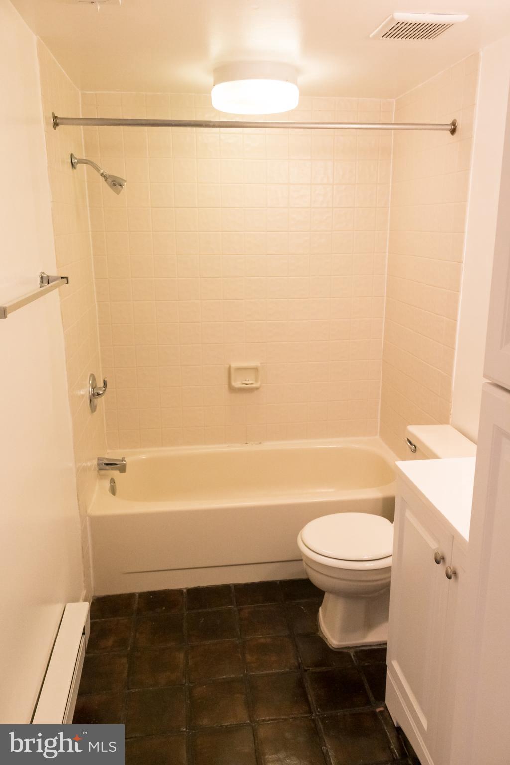 SOCIETY HILL - Residential Lease