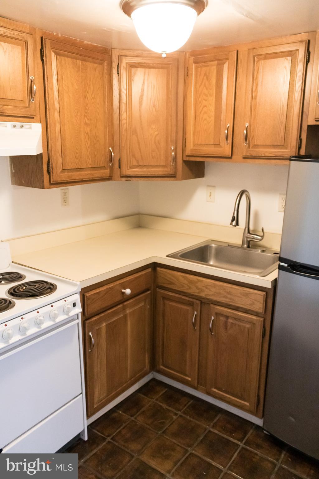 SOCIETY HILL - Residential Lease