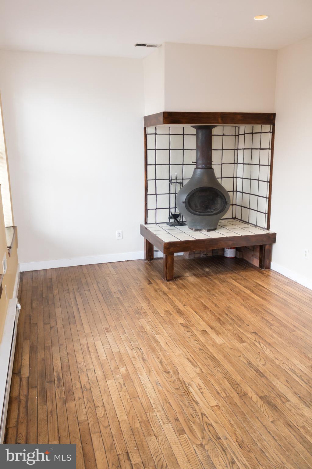 SOCIETY HILL - Residential Lease