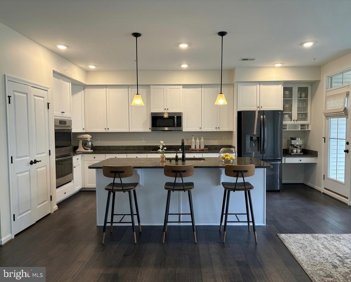 LOUDOUN CROSSING CONDOMINIUM - Residential