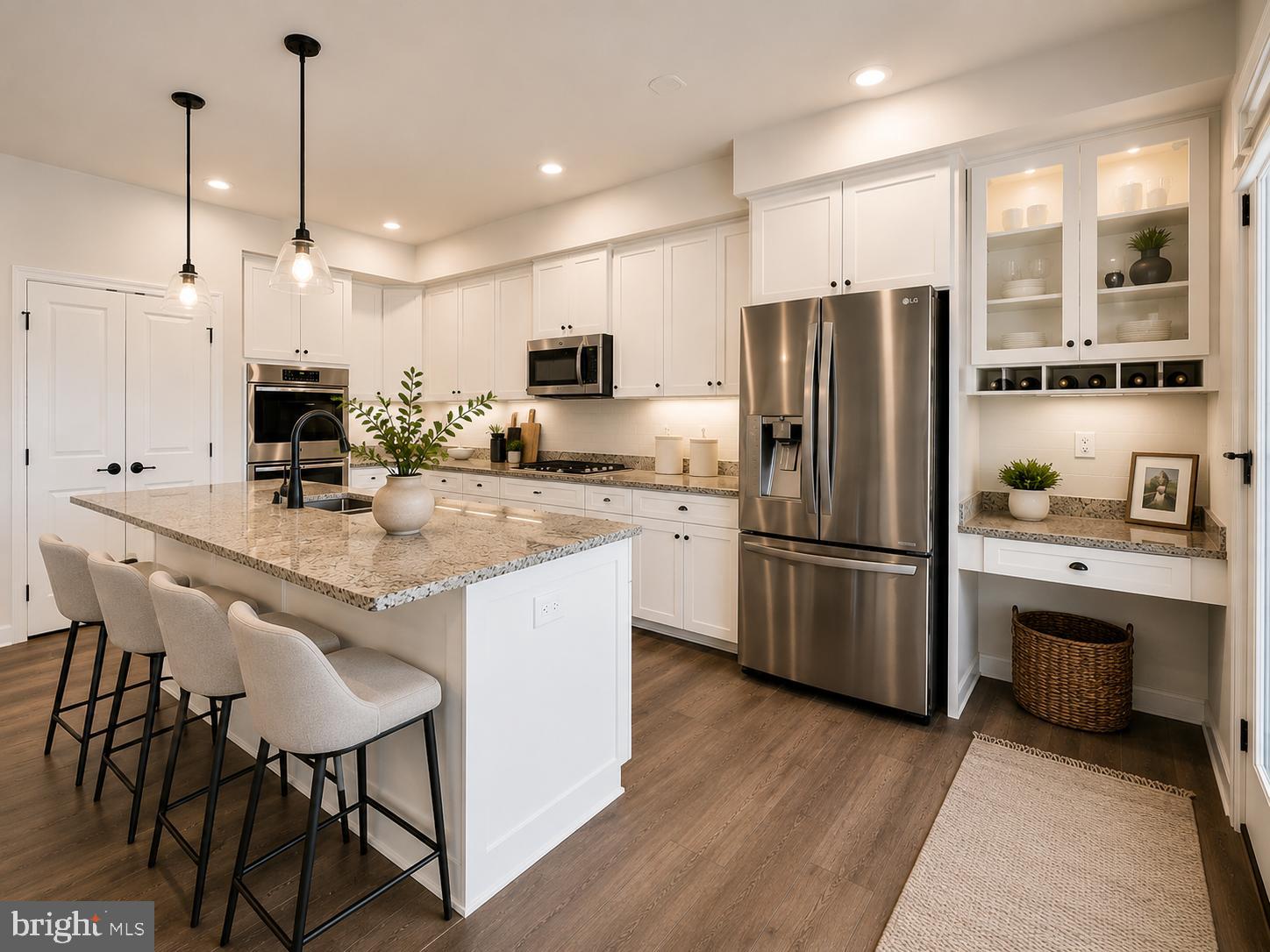 LOUDOUN CROSSING CONDOMINIUM - Residential