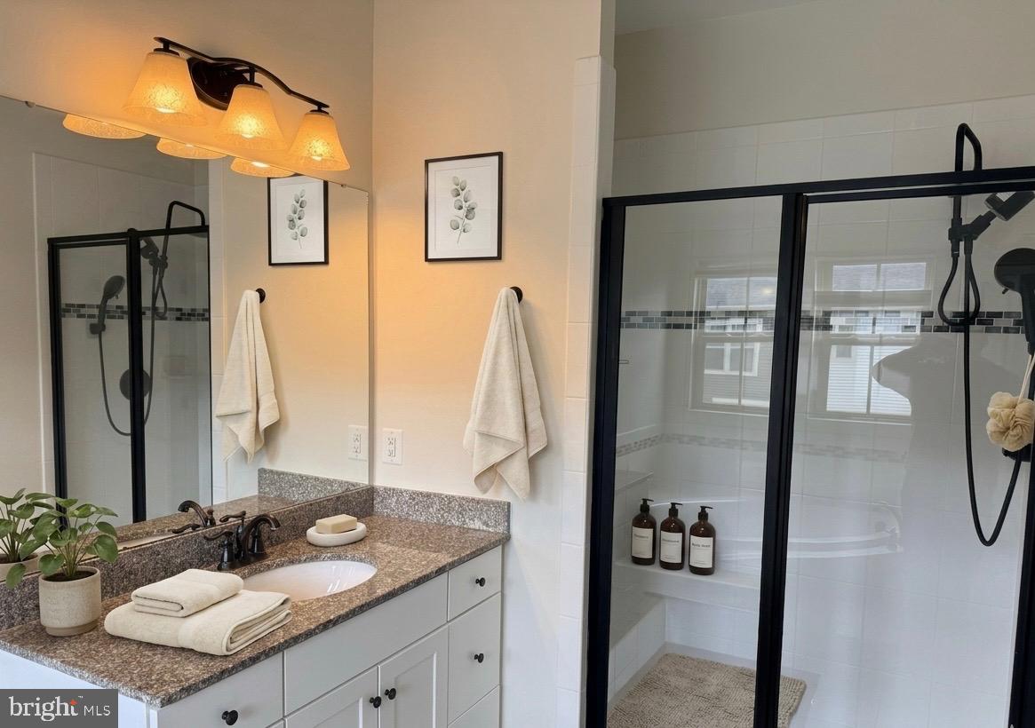 LOUDOUN CROSSING CONDOMINIUM - Residential