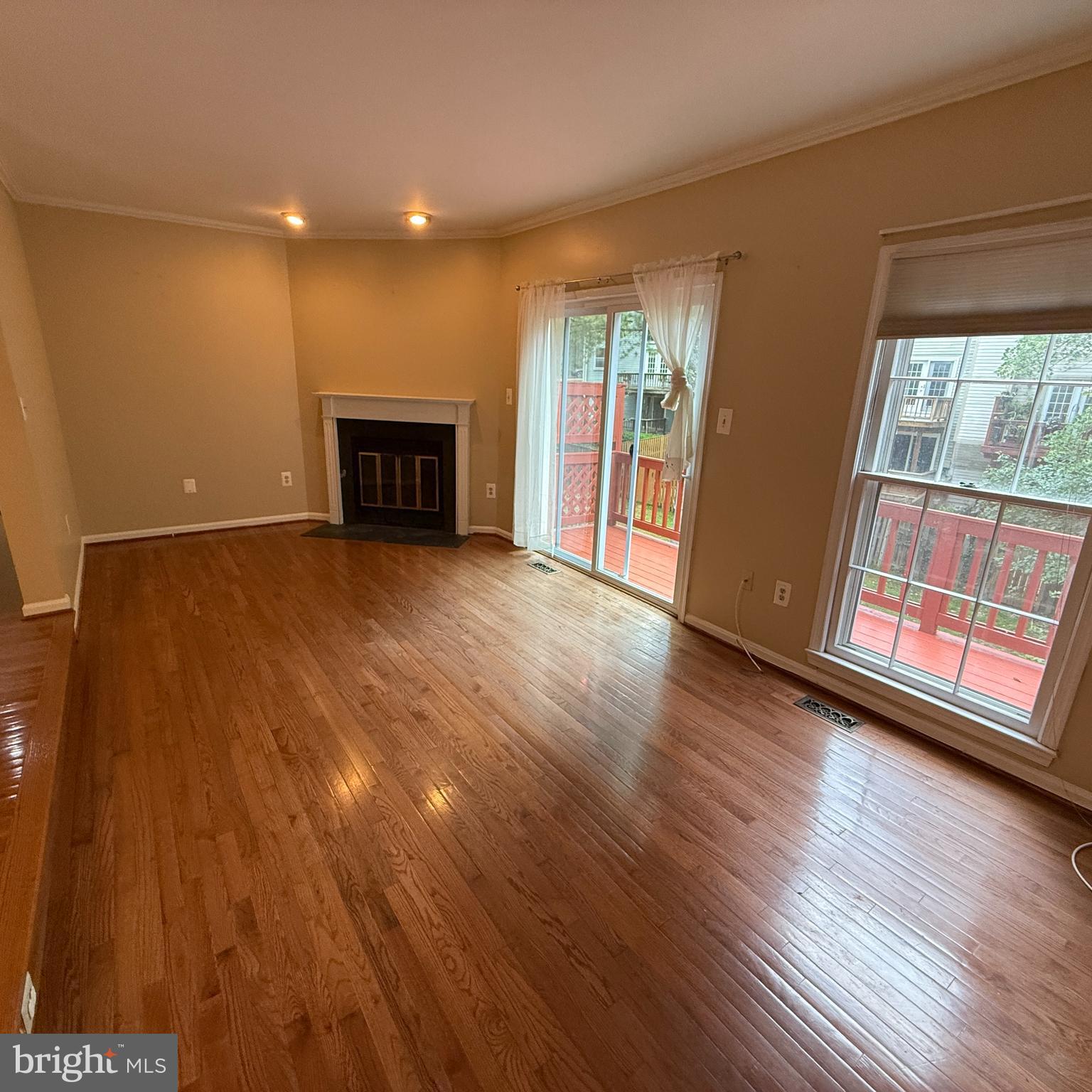 FOREST VIEW - Residential Lease