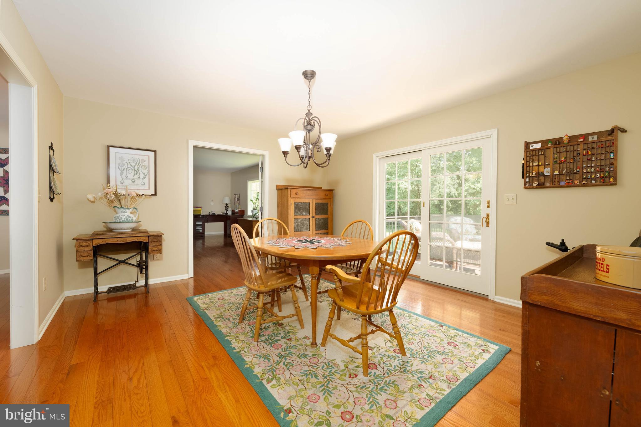 HICKORY HILL ESTATES - Residential