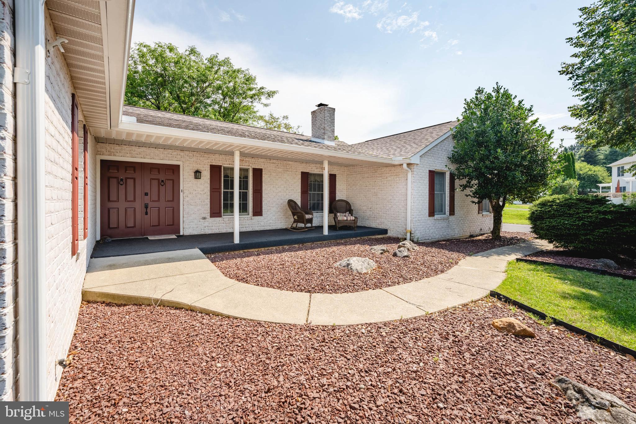 HICKORY HILL ESTATES - Residential