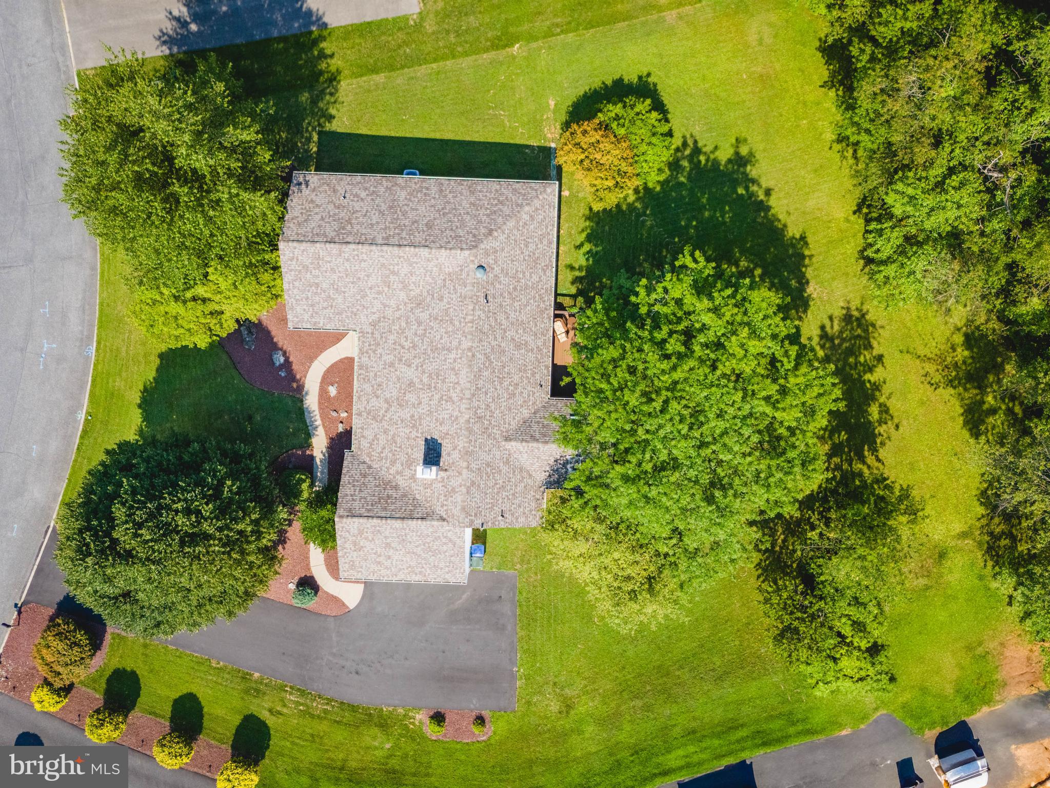 HICKORY HILL ESTATES - Residential