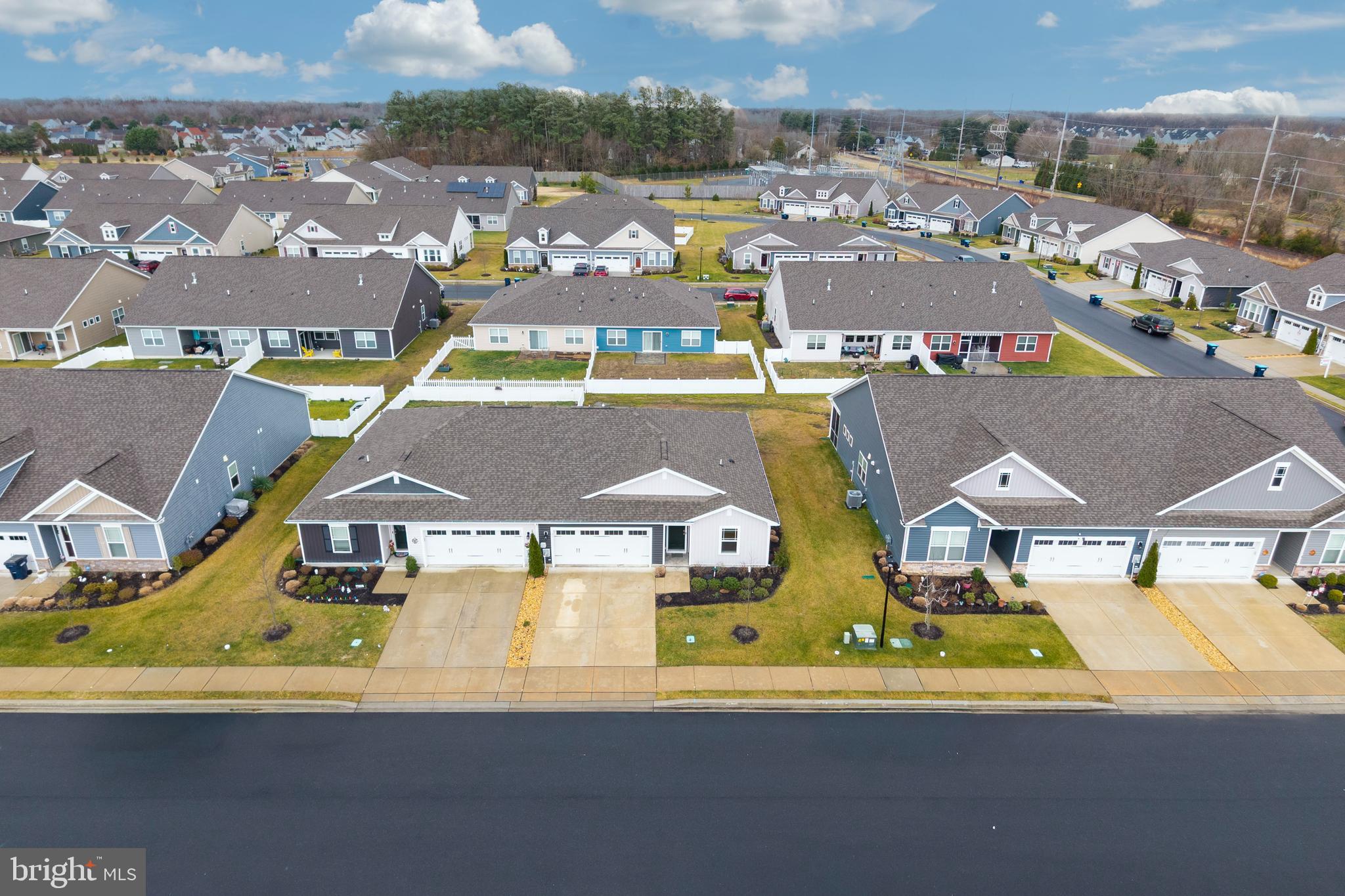 BERGMONT WOODS - Residential