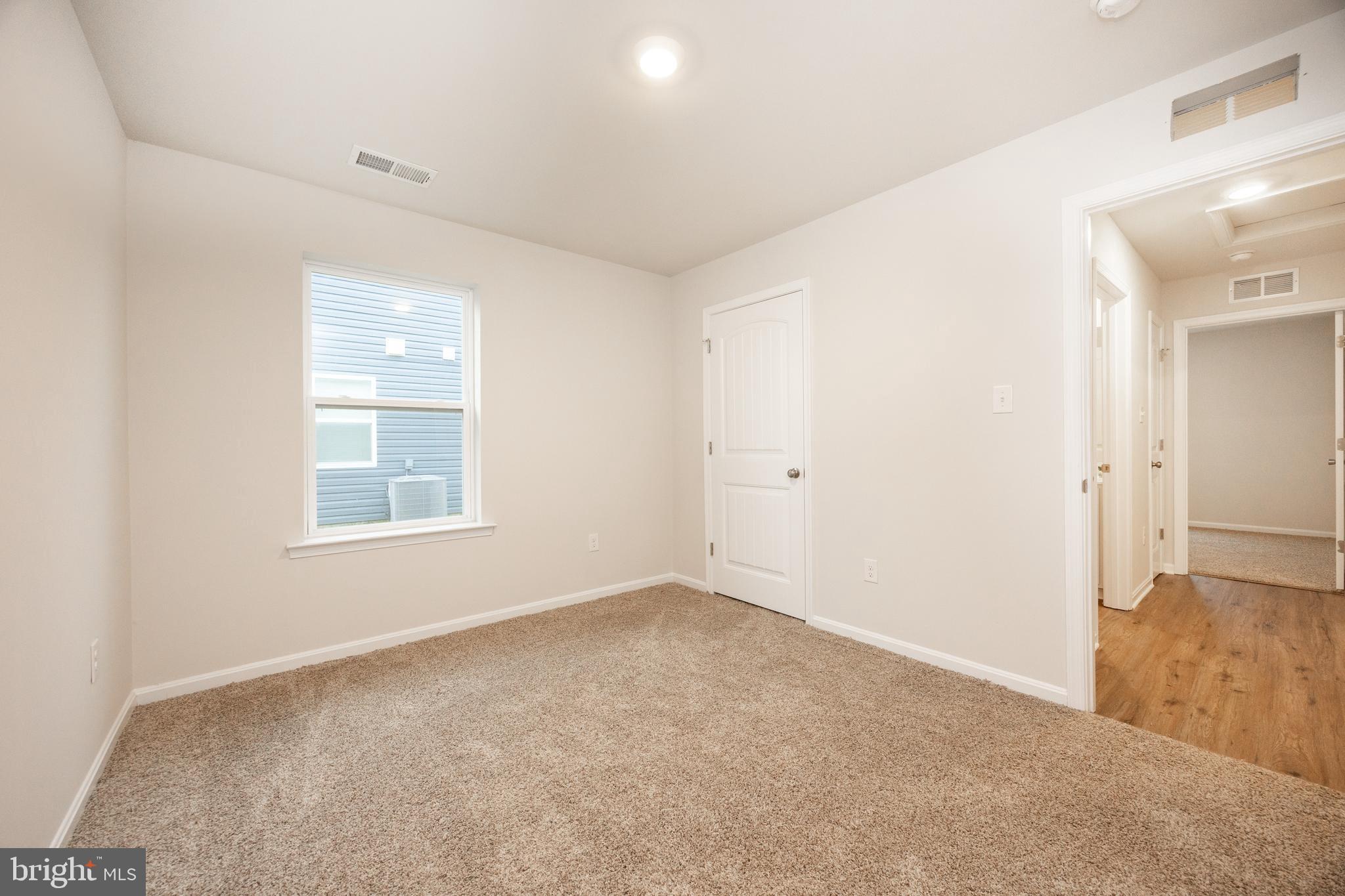 BERGMONT WOODS - Residential