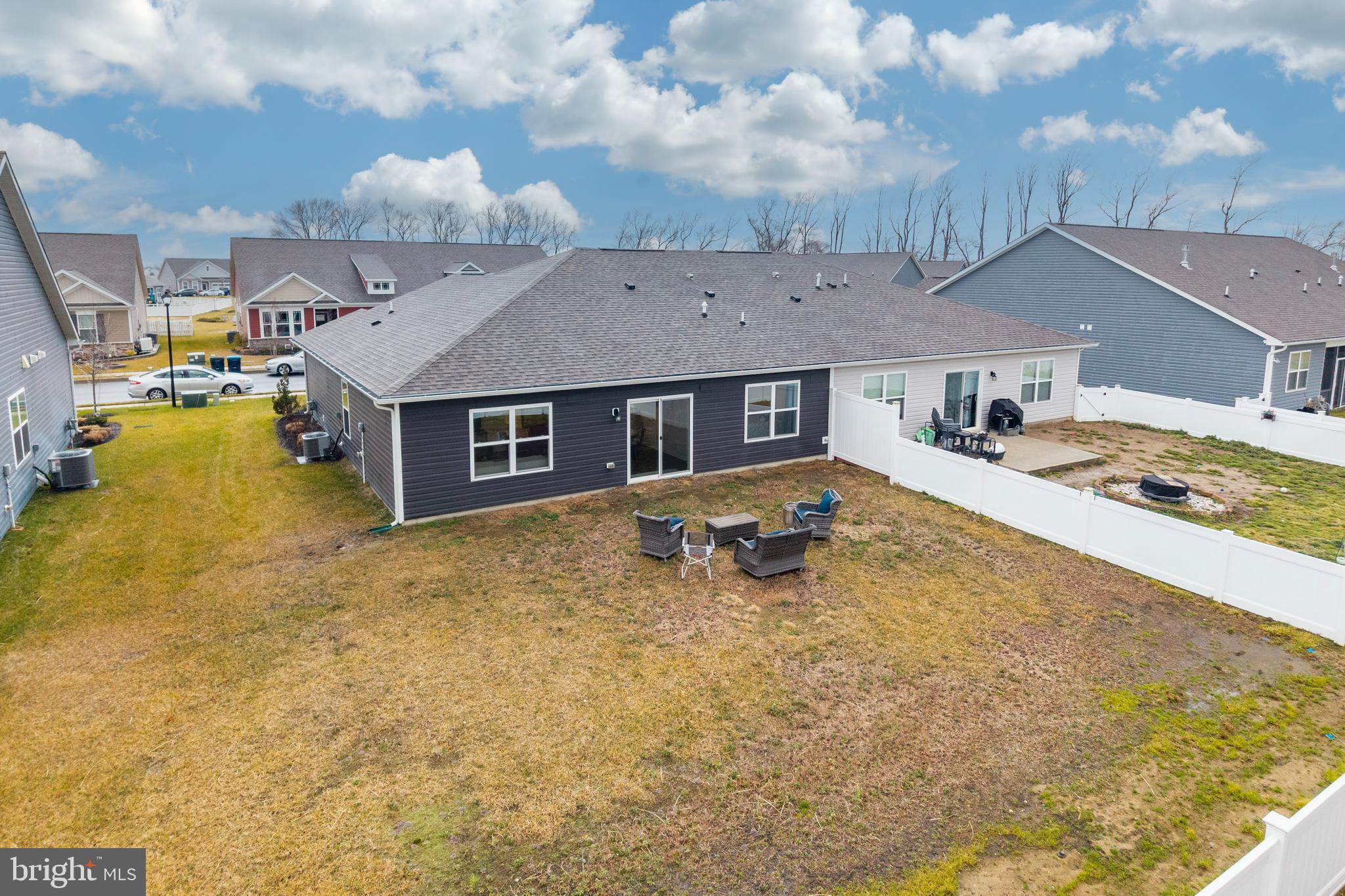 BERGMONT WOODS - Residential