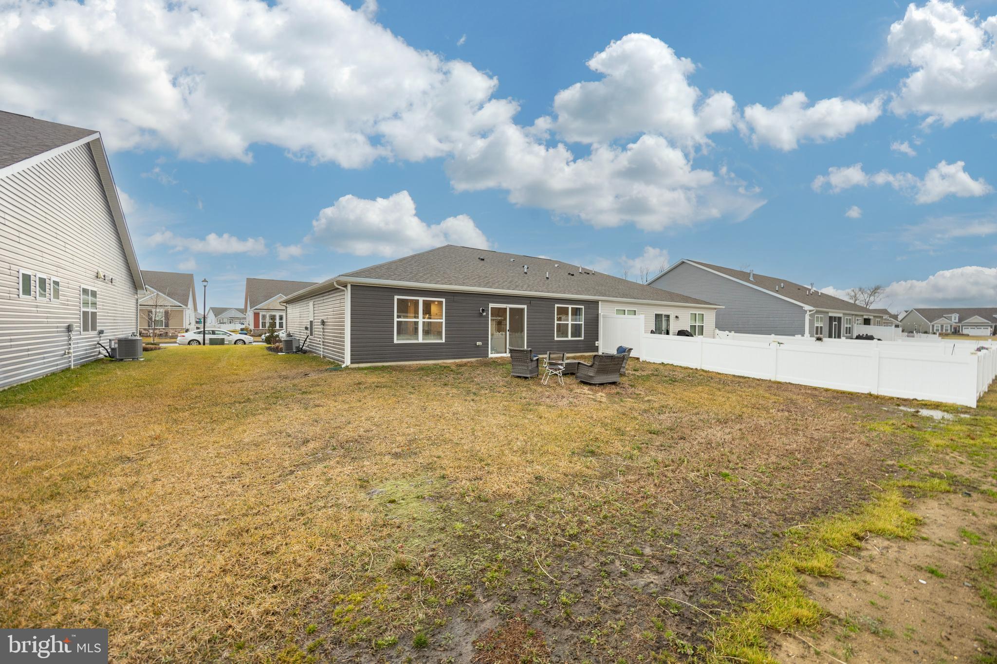 BERGMONT WOODS - Residential