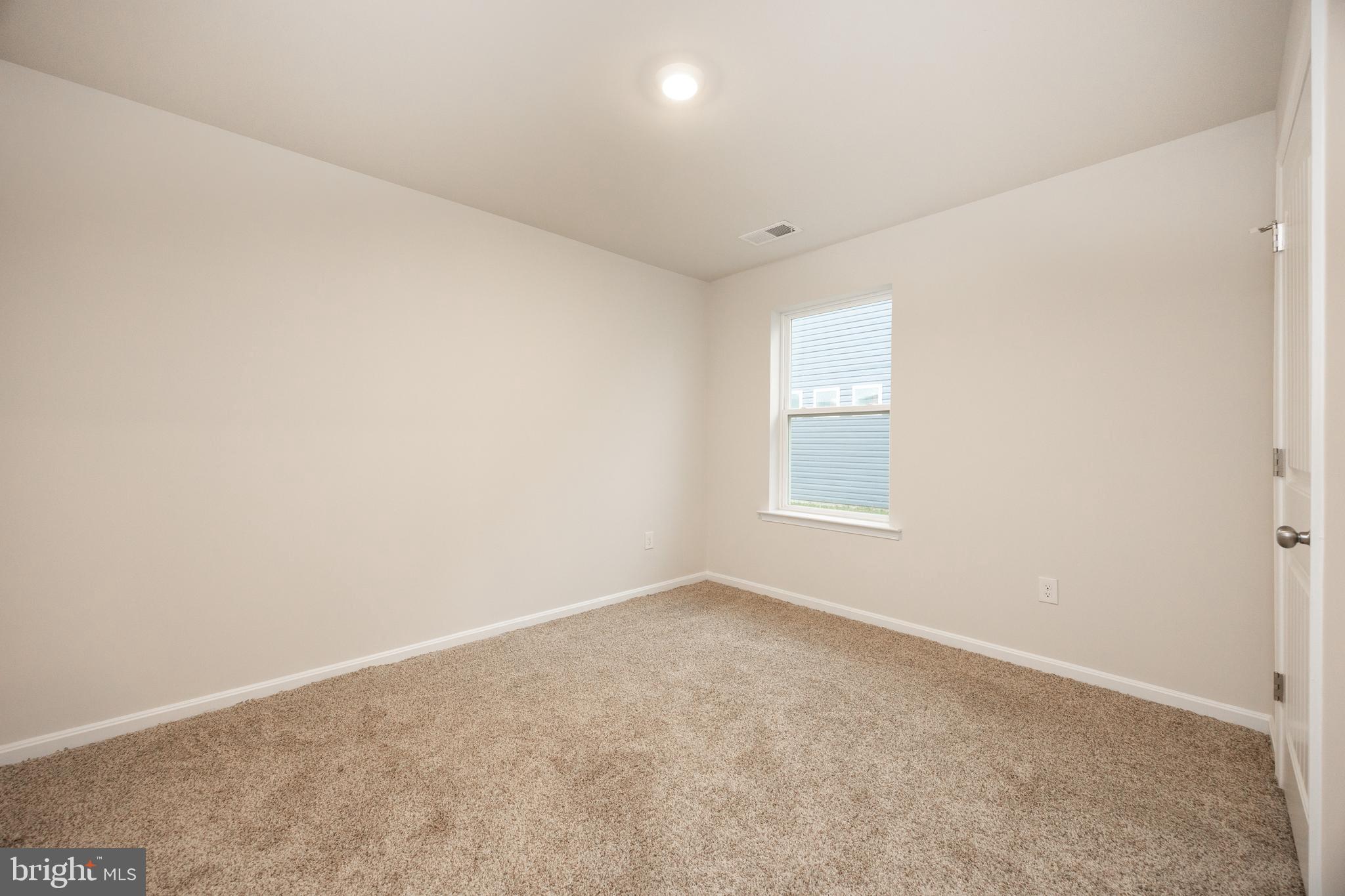 BERGMONT WOODS - Residential